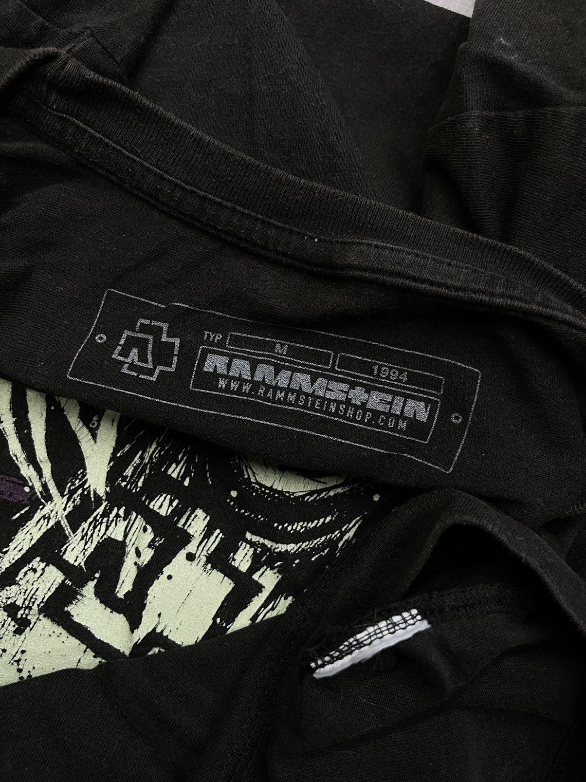 Band Tees Vintage Rammstein 1994 Stein Um Stein Shirt Rock Tee Size US M / EU 48-50 / 2 - 8 Thumbnail