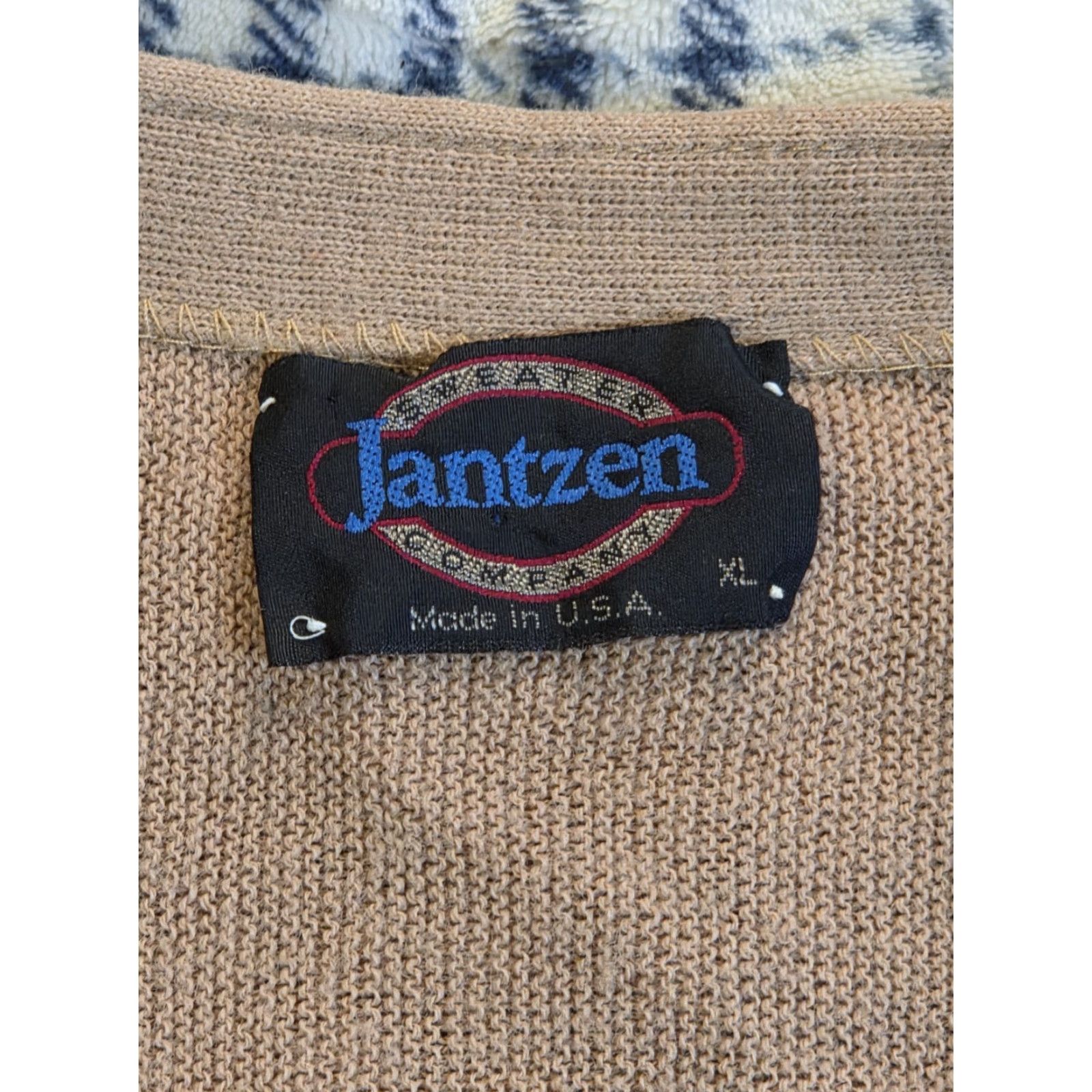 Jantzen VINTAGE Jantzen Cardigan Sweater Mens XL Beige Spun Pak Orlon Acrylic V-Neck Button Knit Long Sleeve Size US XL / EU 56 / 4 - 6 Thumbnail