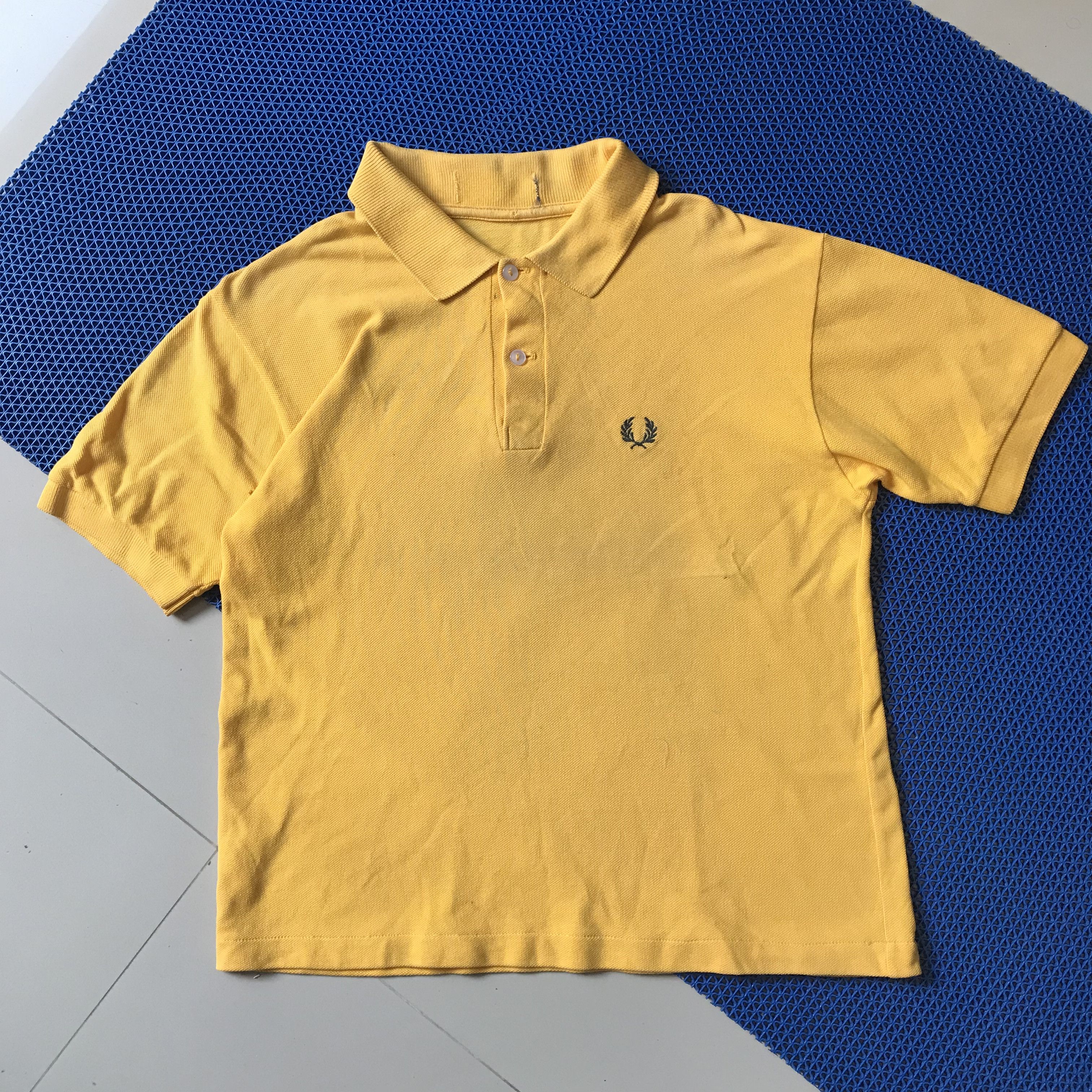 Fred Perry × Other UK × Vintage Fredperry Yellow Gold Polo shirt Size Small Basic polo Size US M / EU 48-50 / 2 - 6 Thumbnail