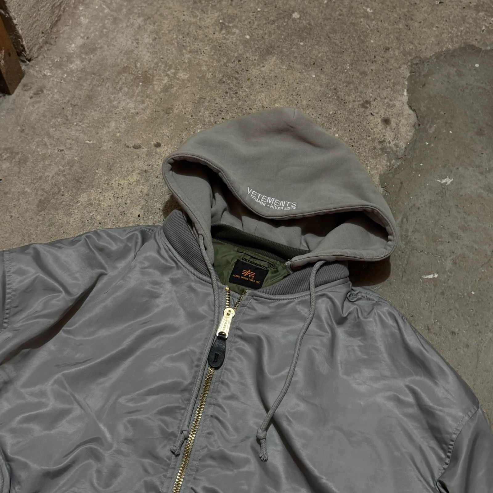 Alpha Industries × Vetements A/W 18 Vetements Alpha industries reversible oversizedbomber Size US XS / EU 42 / 0 - 4 Thumbnail