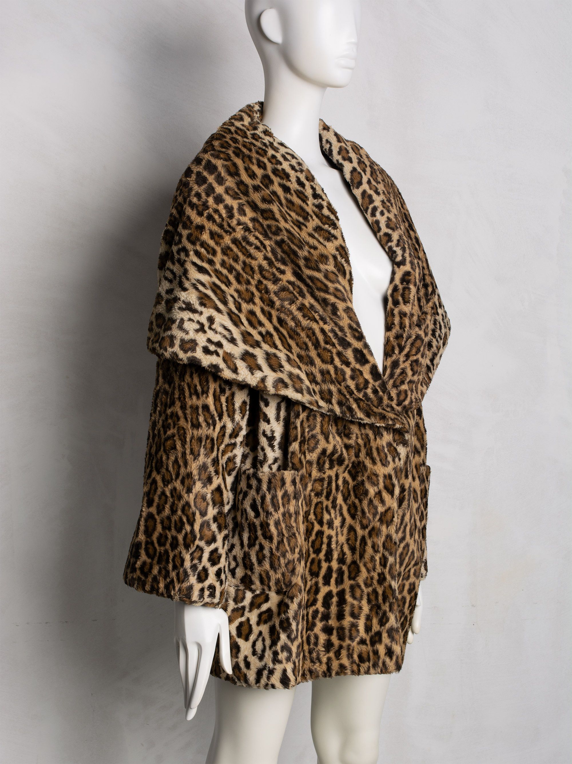 Norma Kamali OMO Norma Kamali - (vintage) - leopard faux fur coat Size M / US 6-8 / IT 42-44 - 3 Thumbnail