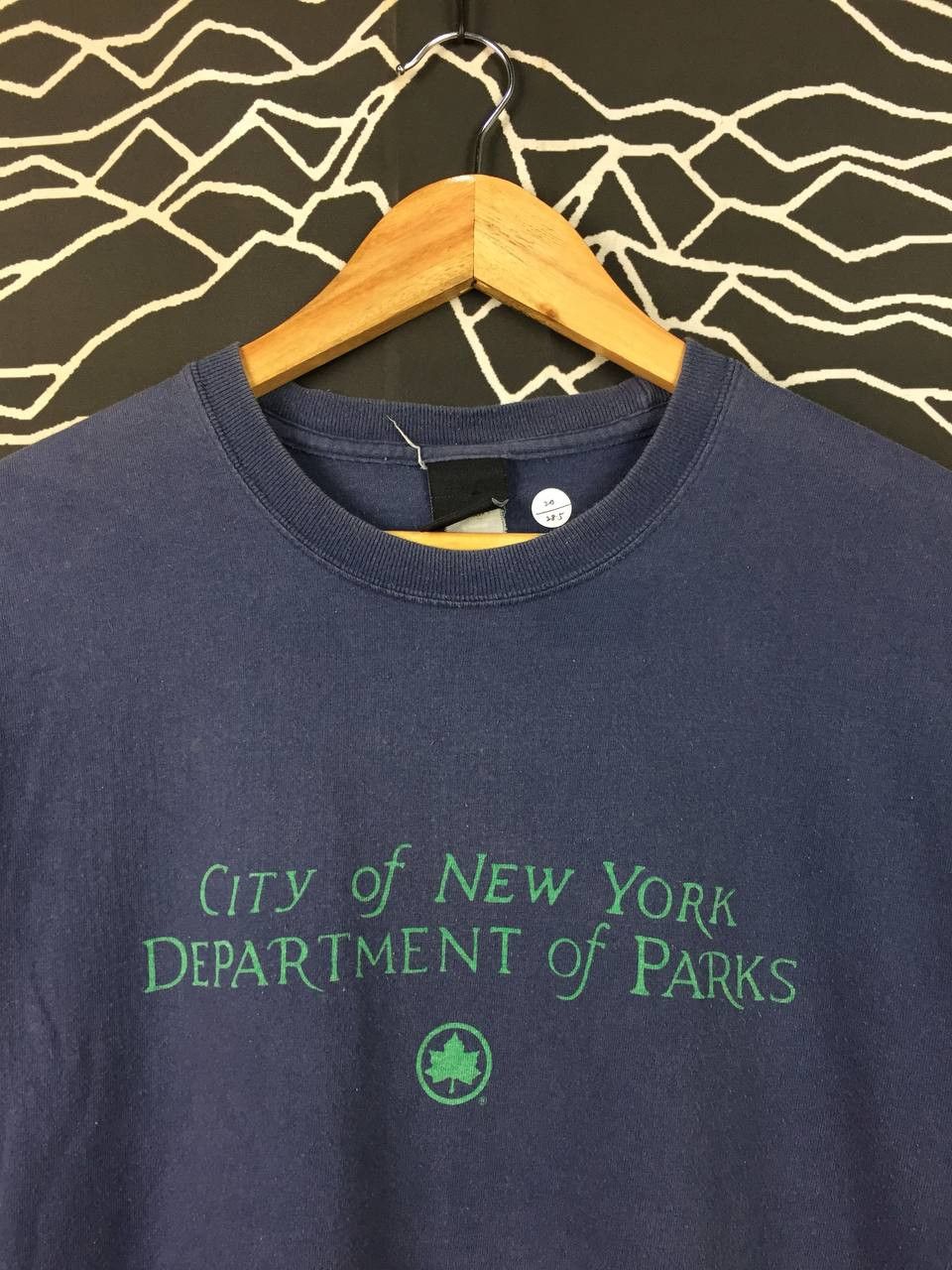 Only NY ONLY NY City of New York Department of Parks Logo Tee Size US M / EU 48-50 / 2 - 3 Thumbnail