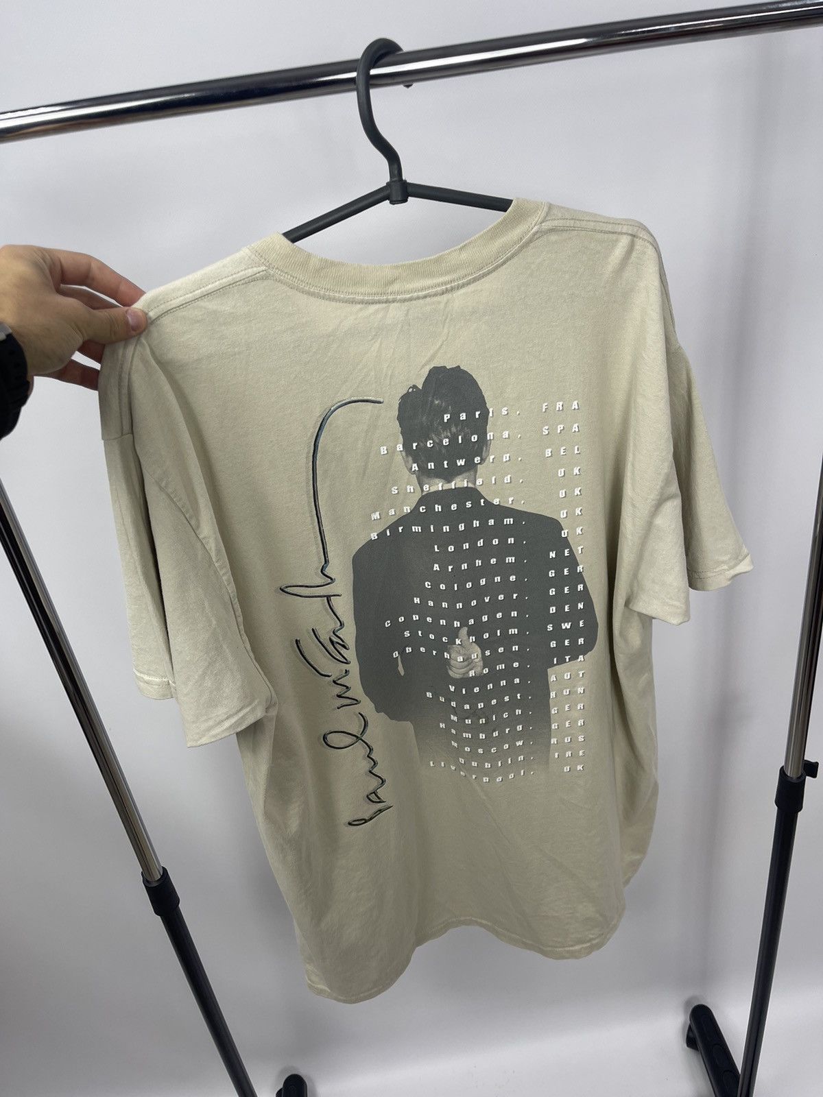 Vintage Paul McCartney Vintage 2002 Tour Band Tee Shirt Size XL Size US XL / EU 56 / 4 - 6 Thumbnail