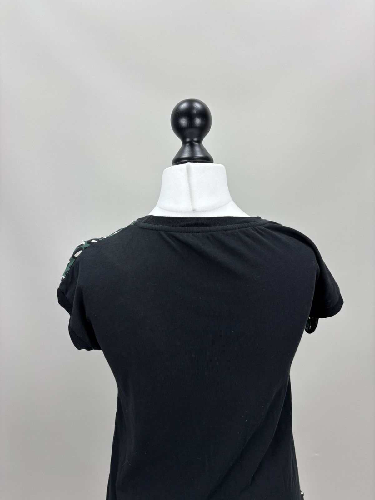 Moncler Womens t shirt silk Moncler Size S Color Green/Black Size S / US 4 / IT 40 - 7 Thumbnail