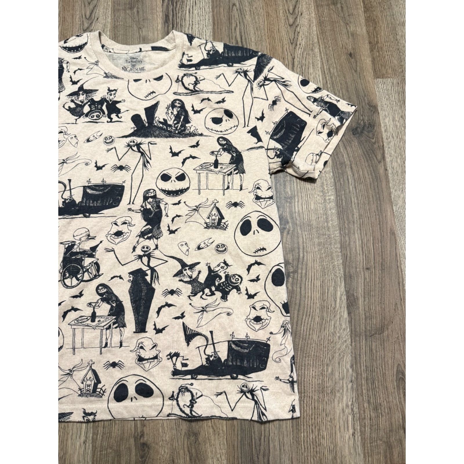 Vintage VINTAGE The Nightmare Before Christmas shirt Mens Large Black The Burton's Size US L / EU 52-54 / 3 - 5 Thumbnail