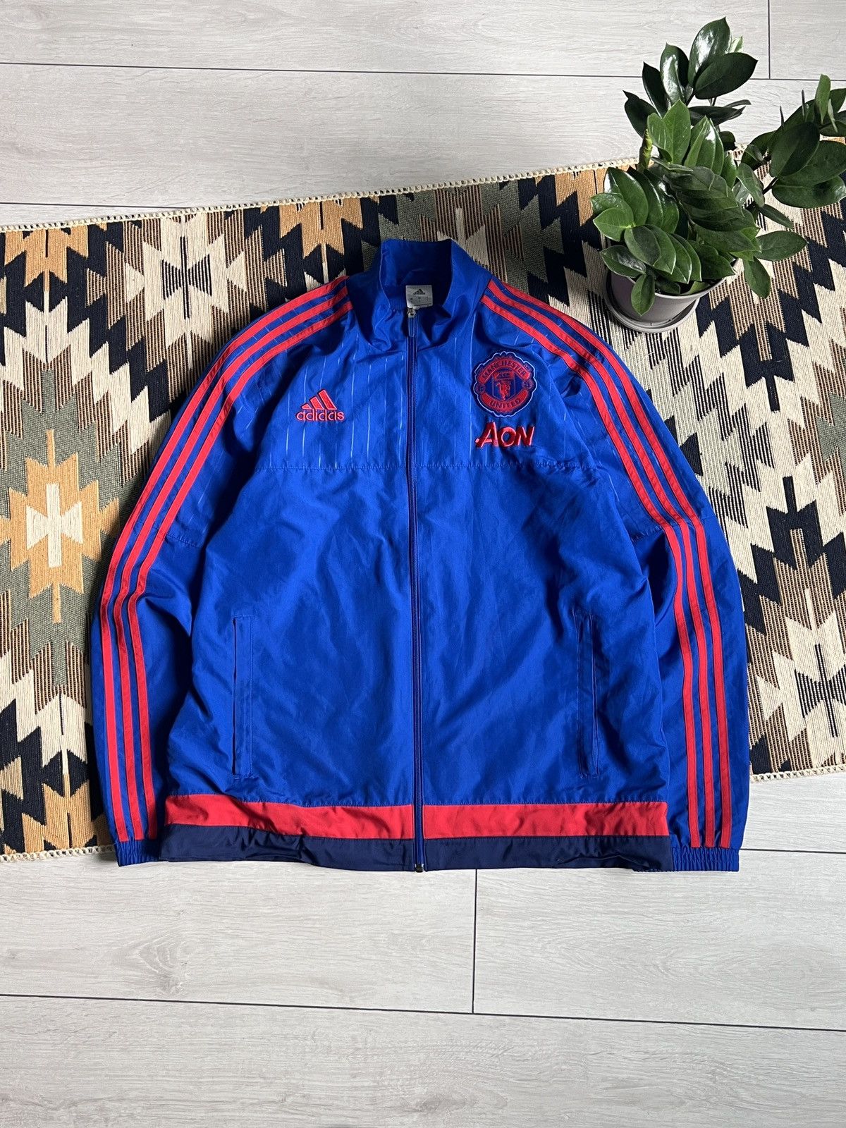 Vintage Vintage Adidas 2015 Manchester United Jacket Size US L / EU 52-54 / 3 - 1 Thumbnail
