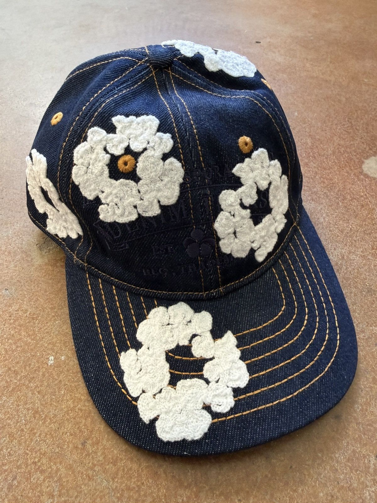 DENIM TEARS Denim Tears Denim Wreath Hat Washed Indigo Size ONE SIZE - 1 Thumbnail