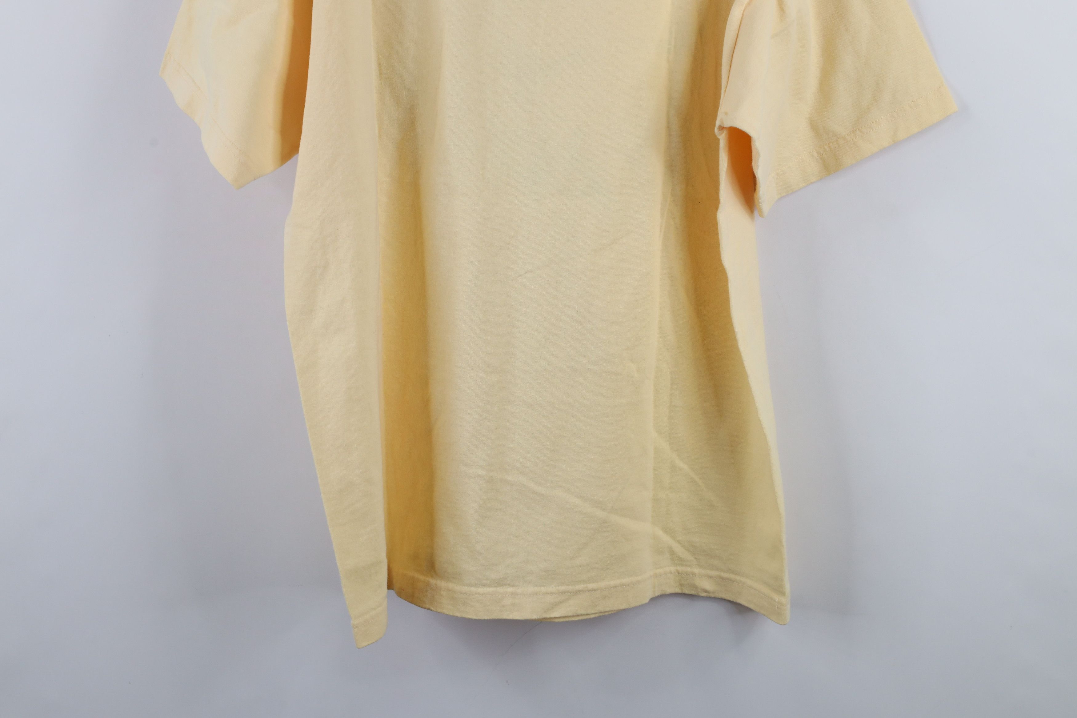 Vintage Vintage 90s Streetwear Island Nature Bird Flower T-Shirt Size L / US 10 / IT 46 - 13 Thumbnail