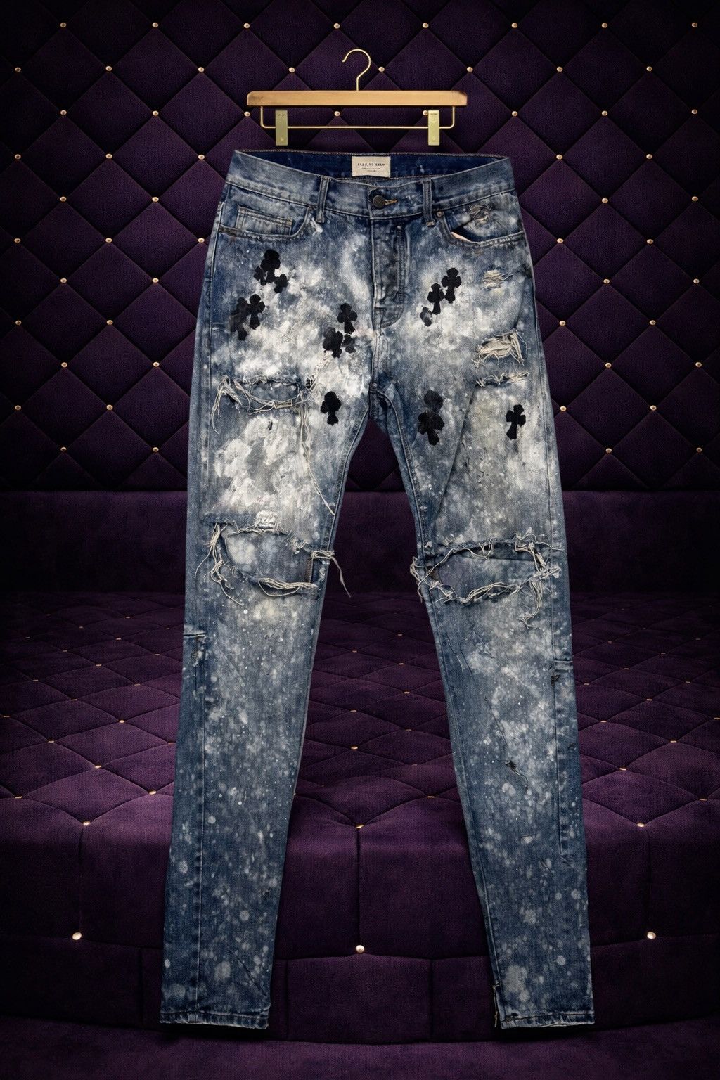 Other ACID WASH DISTRESSED DENIM SHORTS Size US 32 / EU 48 - 1 Preview