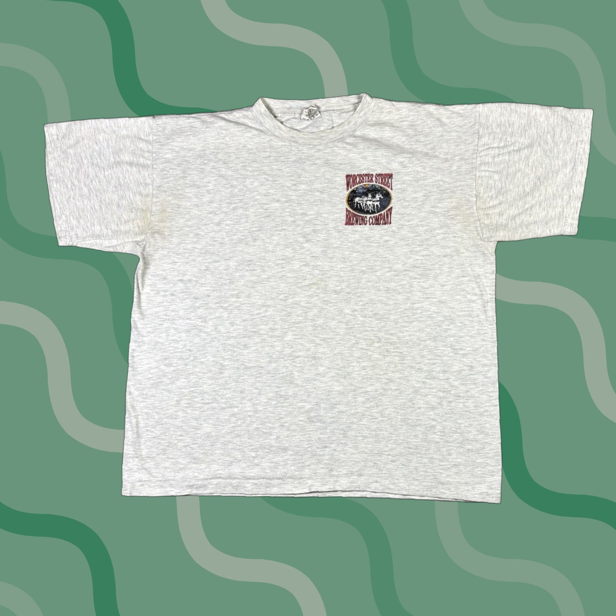 Gildan VINTAGE Worcestet Street Brewing T Shirt Beer Promo XL Gray Gildan Men Crew Neck Short Sleeve Graphic Print 90s Mens Size US XL / EU 56 / 4 - 1 Thumbnail