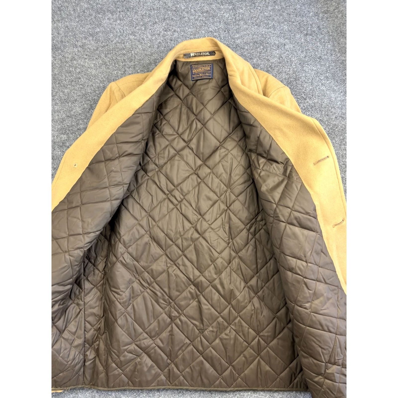 Pendleton VINTAGE Pendleton Coat Mens Large Tan Wool Overcoat Car Coat Quilted Lined 90s Size US L / EU 52-54 / 3 - 7 Thumbnail
