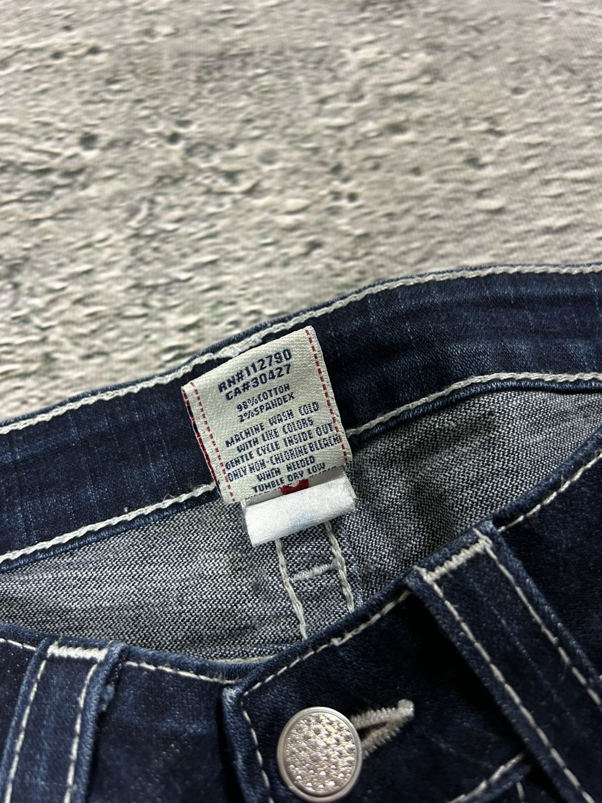 True Religion True Religion jeans slim white rhinestones vintage blue Size 27" / US 4 / IT 40 - 11 Thumbnail