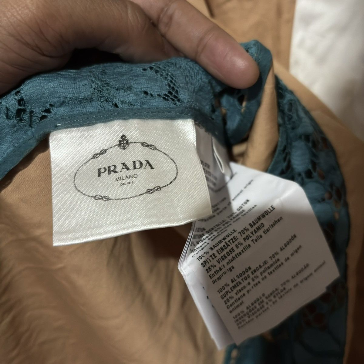 Prada Cotton Floral Lace Trim Sleeveless Blouse Size M / US 6-8 / IT 42-44 - 6 Thumbnail