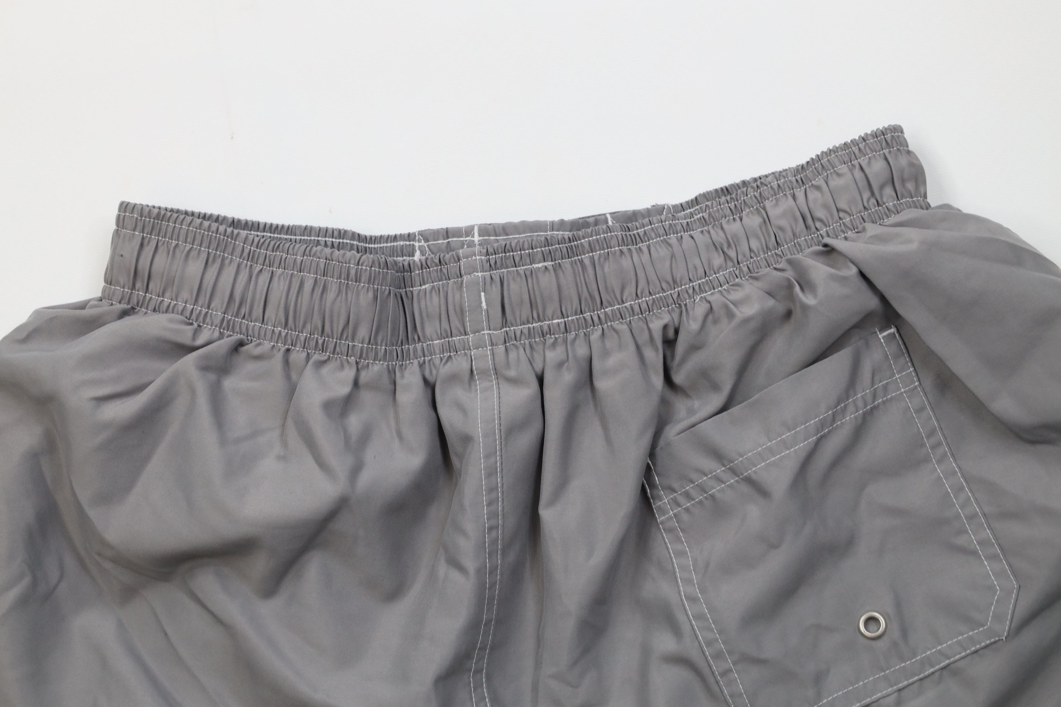 Vintage Vintage 90s Y2K Streetwear Fire Flames Shorts Swim Trunks Size US 32 / EU 48 - 8 Thumbnail