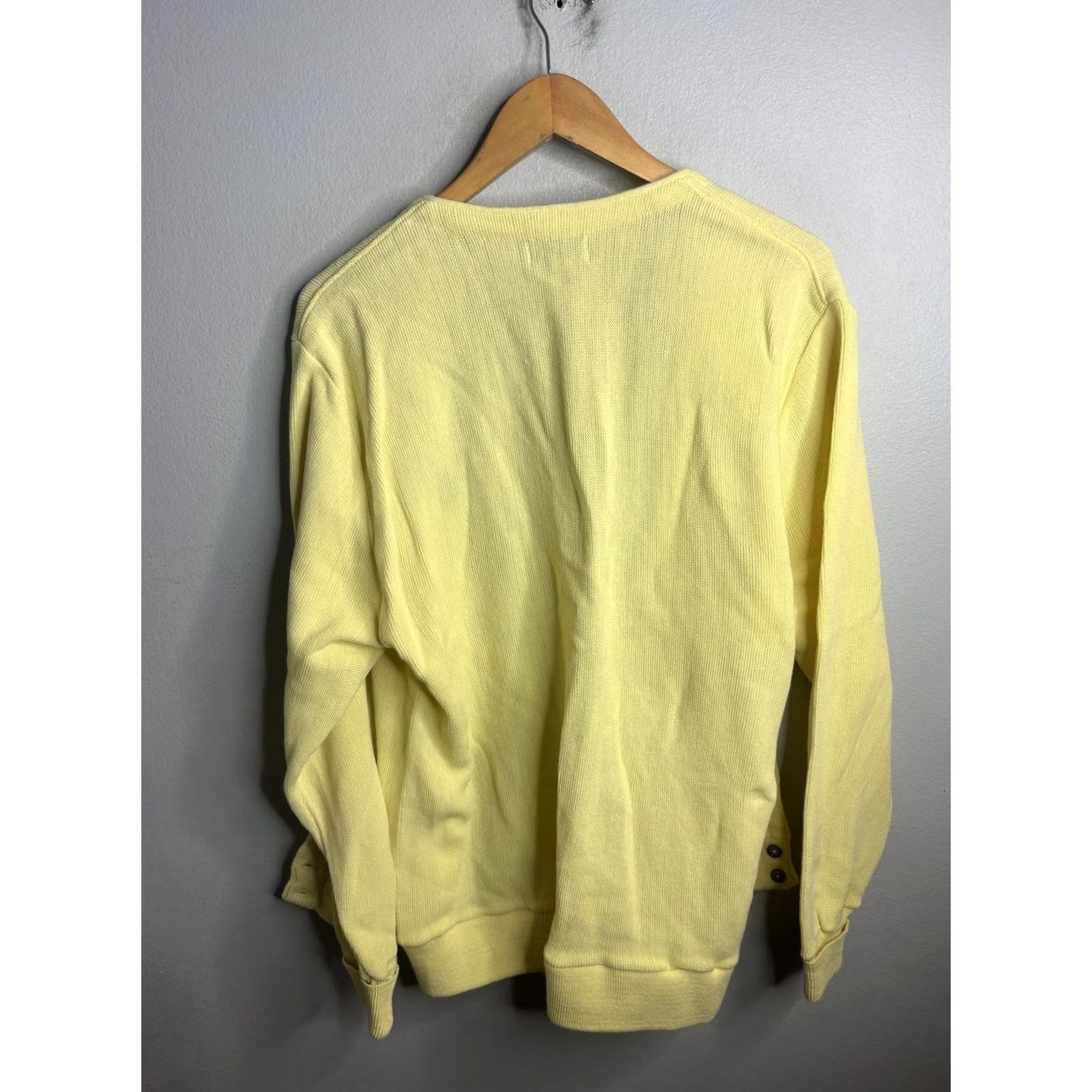Izod VINTAGE IZOD Cardigan Sweater Mens XL Yellow V Neck Snap Button Crest Logo Preppy Size US XL / EU 56 / 4 - 5 Thumbnail