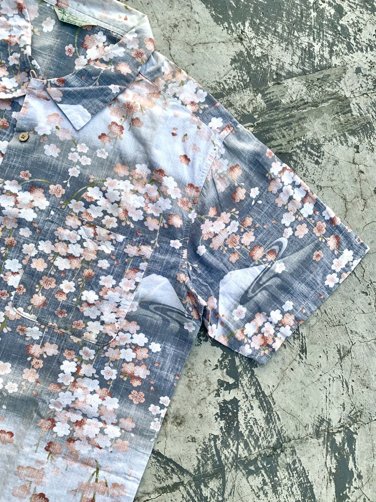 Japanese Brand 🇯🇵 Vtg Fuji Sakura Japan hawaiian Shirts Size US XL / EU 56 / 4 - 2 Thumbnail