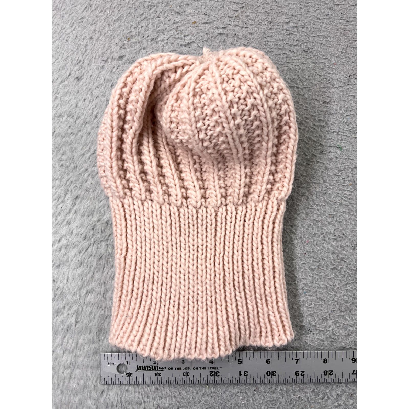 Forever 21 FOREVER 21 Beanie Shirt Adult One Size Pink Knit Acrylic Snowboard Ski Beanie Womens 90s Theme Hat Size ONE SIZE - 4 Thumbnail