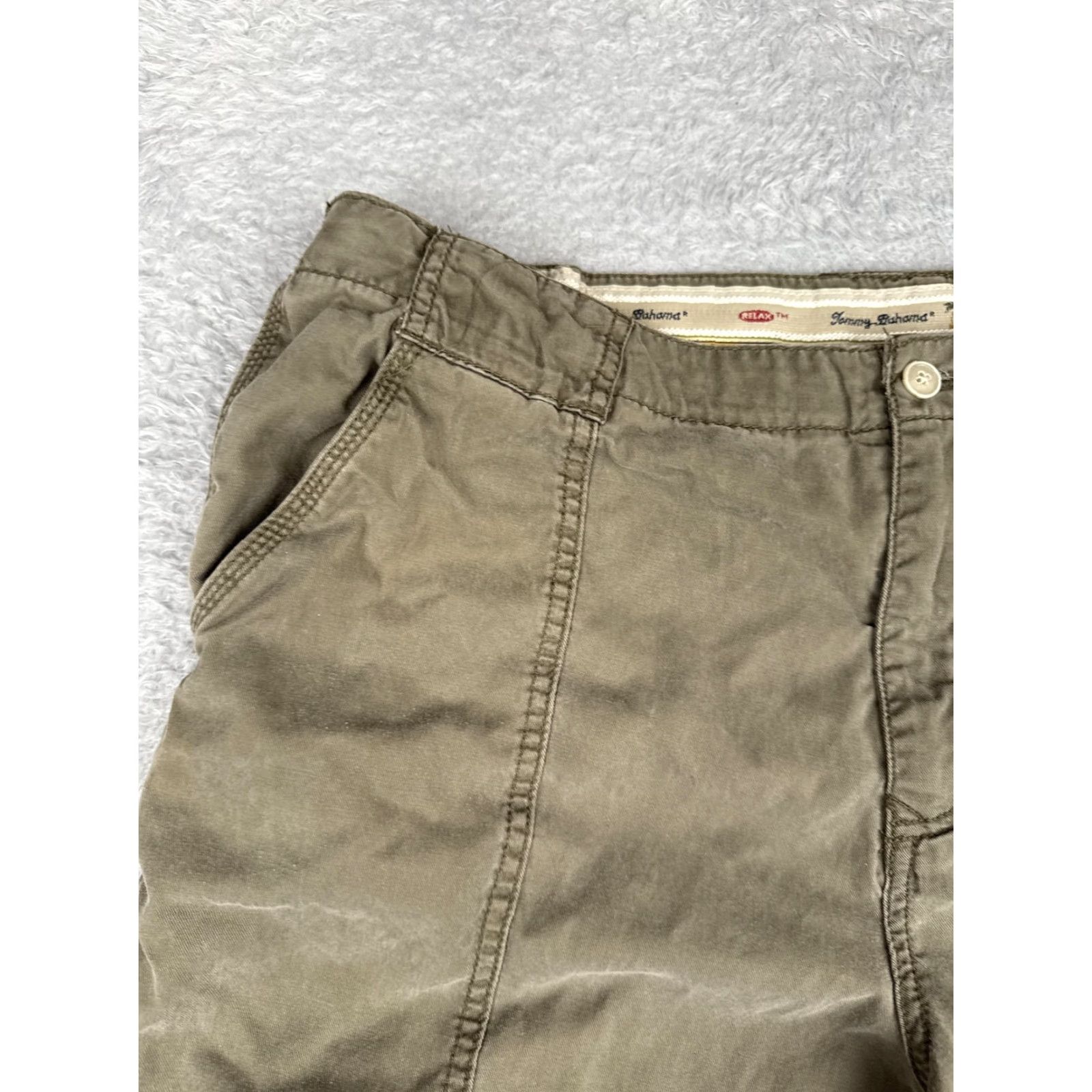 Tommy Bahama VINTAGE? No. Tommy Bahama Shorts Men 38 Olive Green Relax Cotton Blend Utility Pockets Casual Size US 38 / EU 54 - 4 Thumbnail