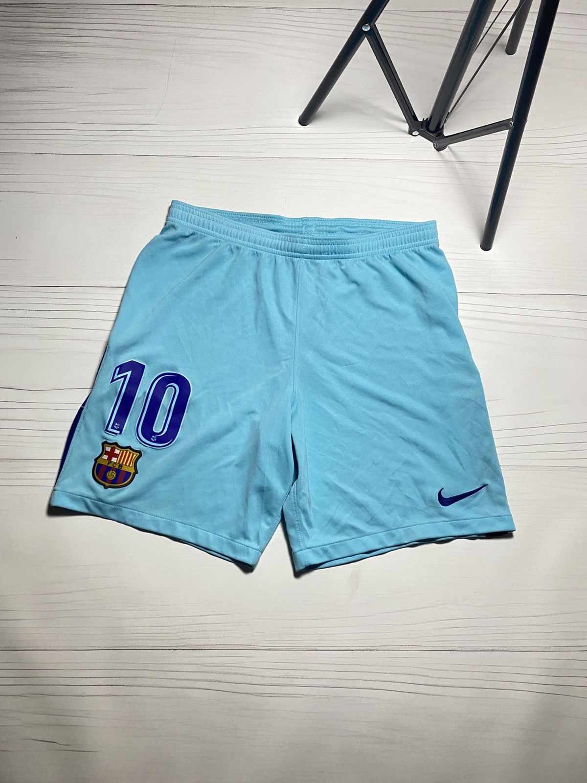 Nike Nike FC Barcelona 2017/18 #10 Messi soccer football shorts Size US 32 / EU 48 - 1 Thumbnail