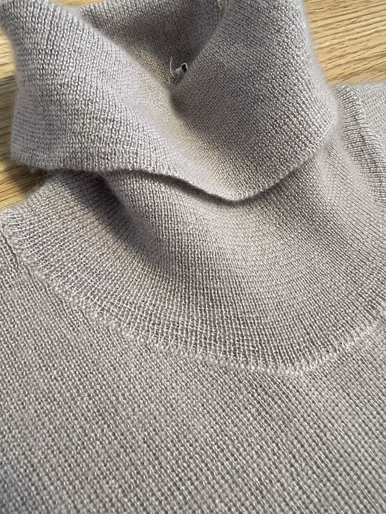 Prada Prada Cashmere Turtle Neck sleeveless jumper Size S / US 4 / IT 40 - 4 Thumbnail