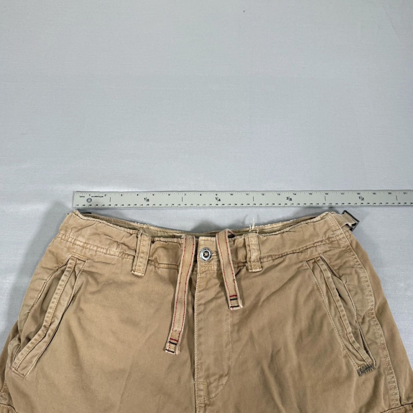 American Eagle Outfitters American Eagle Outfitters Cargo Shorts 32 Khaki Beige Cotton Adjustable Waist Pockets Mens Size US 32 / EU 48 - 3 Thumbnail