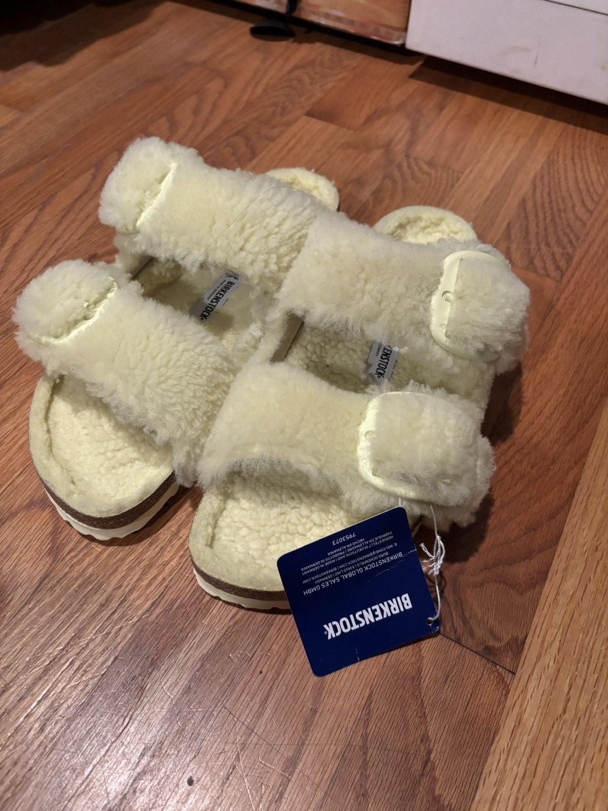 Birkenstock Birkenstock yellow fur shearling big buckle size 41 Size US 8 / EU 41 - 1 Thumbnail