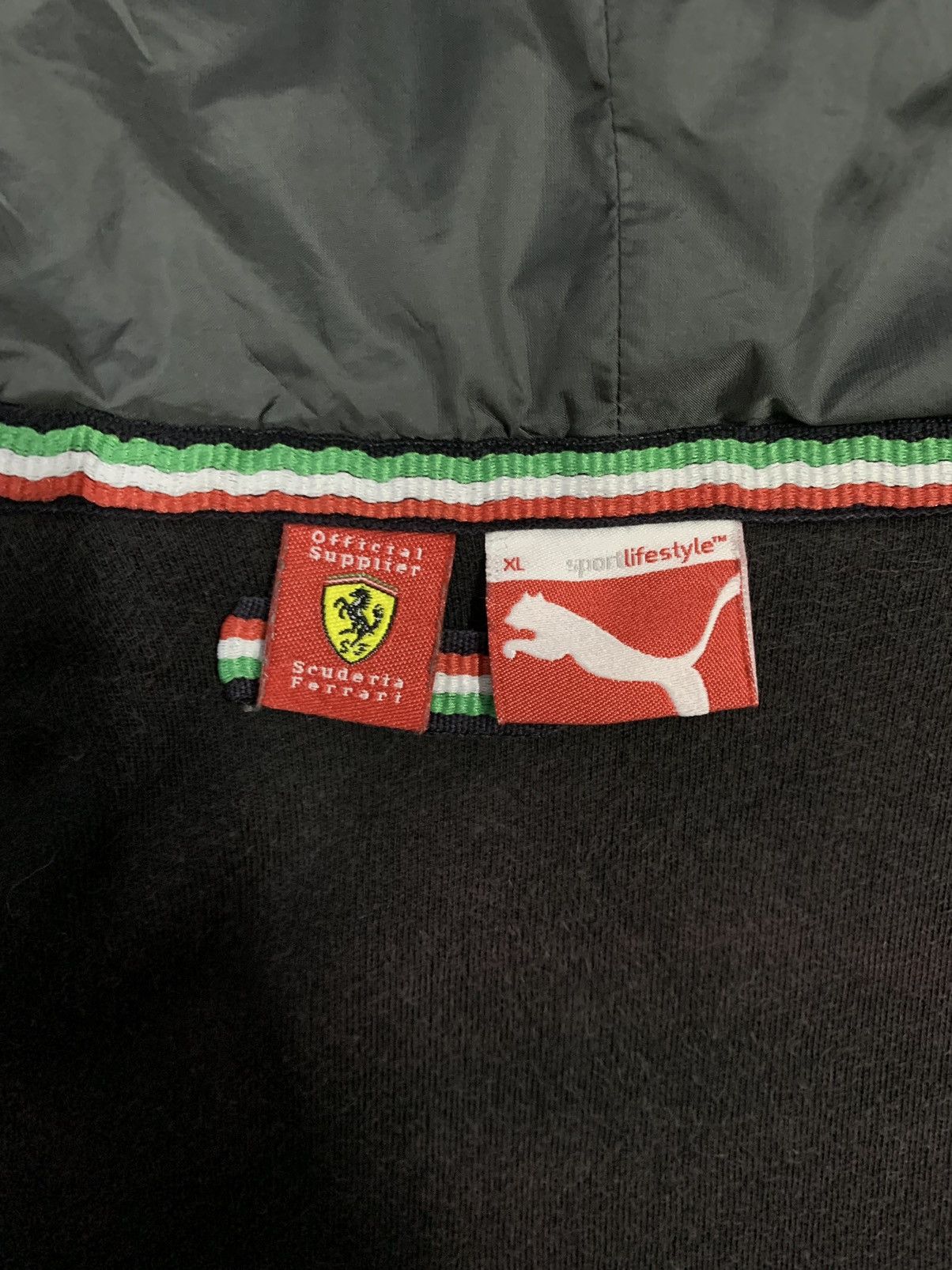Ferrari × Puma Puma Sport Lifestyle x Ferarri Sun Faded Small Logo Hoodie Size US L / EU 52-54 / 3 - 16 Thumbnail