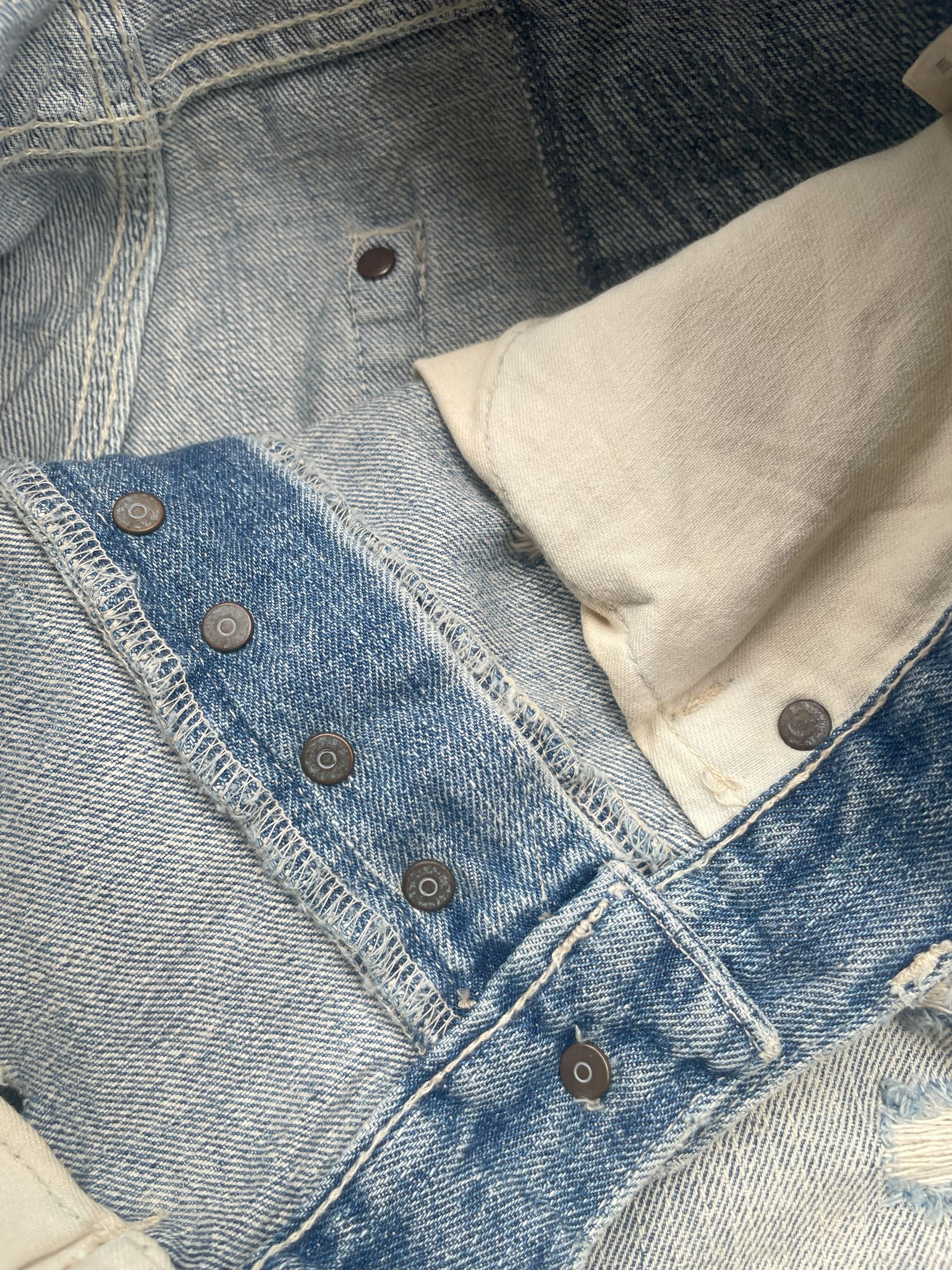 Japanese Brand Bonds& Peace Faded Distresed Jeans Size US 31 - 11 Thumbnail