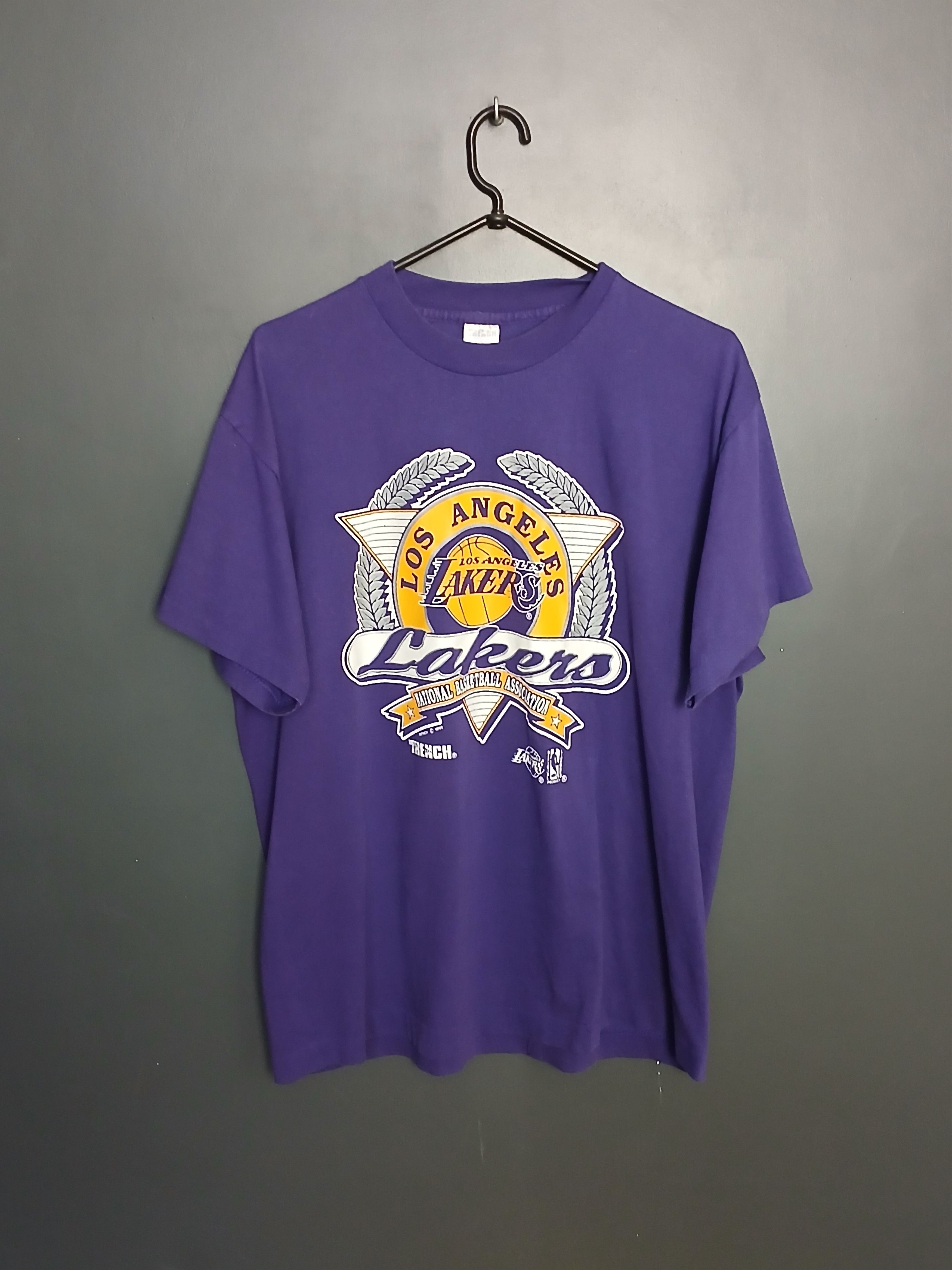 NBA Vintage NBA Los Angeles Lakers Basketball T-Shirt Size US XL / EU 56 / 4 - 1 Thumbnail