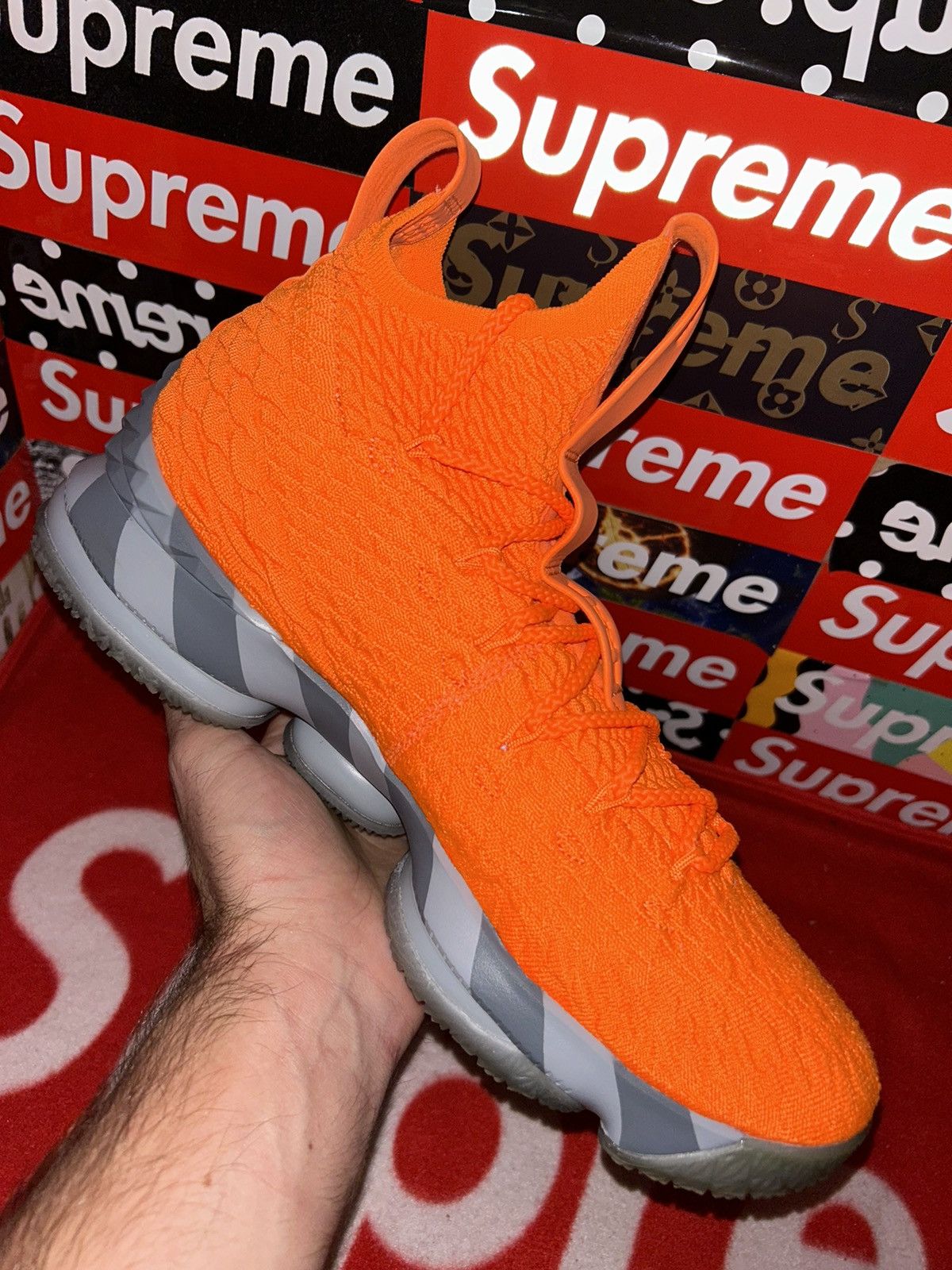 Nike Nike LeBron 15 Orange Box PE AR5125-800 10 SPECIAL EDITION Size US 10 / EU 43 - 8 Thumbnail