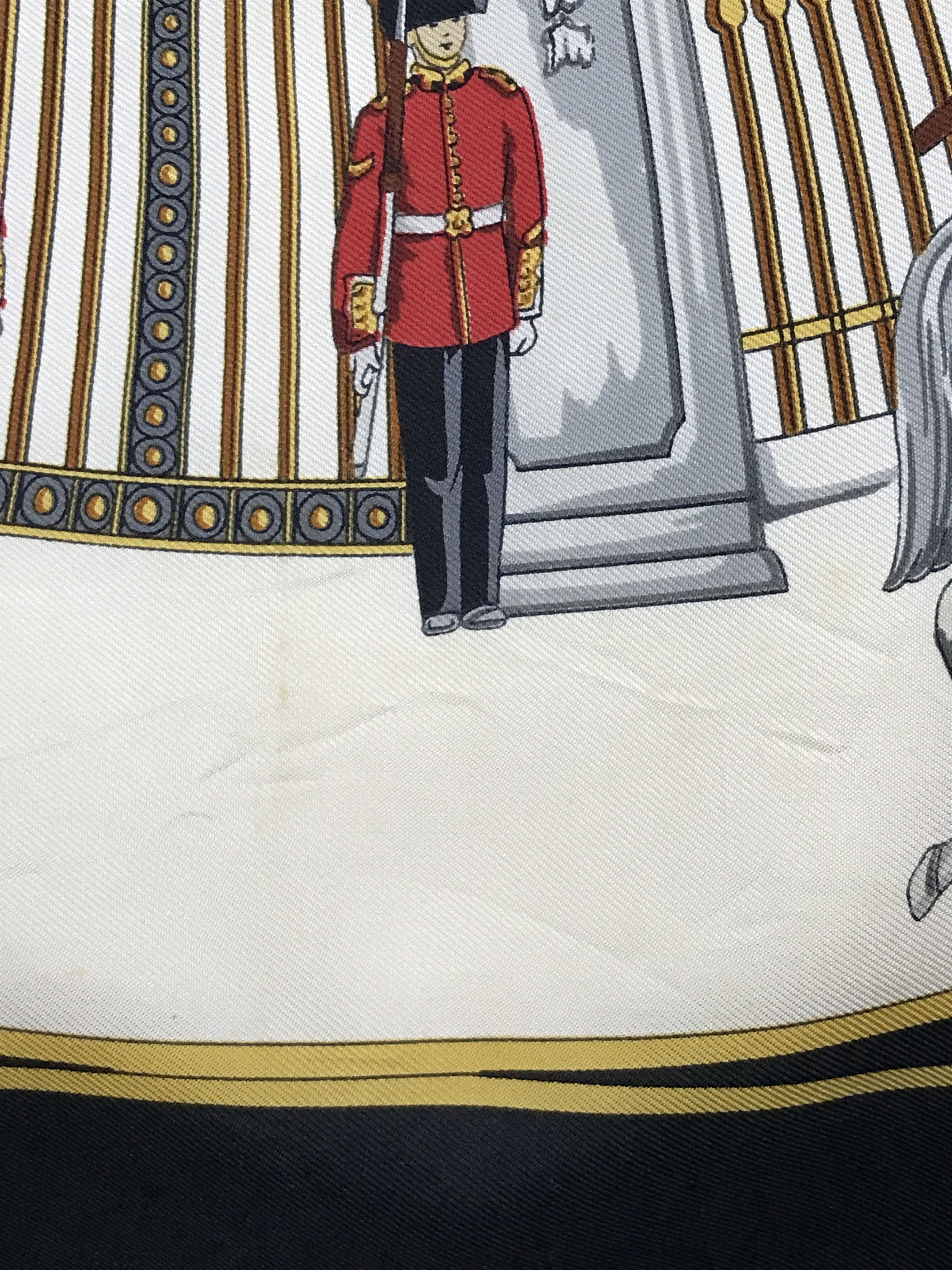 Burberry × Vintage Vintage Burberry Silk Scarf Size ONE SIZE - 9 Thumbnail