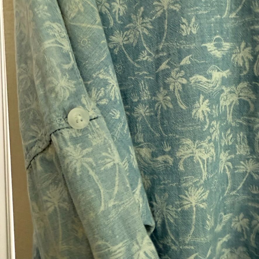 American Eagle Outfitters American Eagle Women's Palm Prints Chambray Shirt Small Size US S / EU 44-46 / 1 - 4 Thumbnail