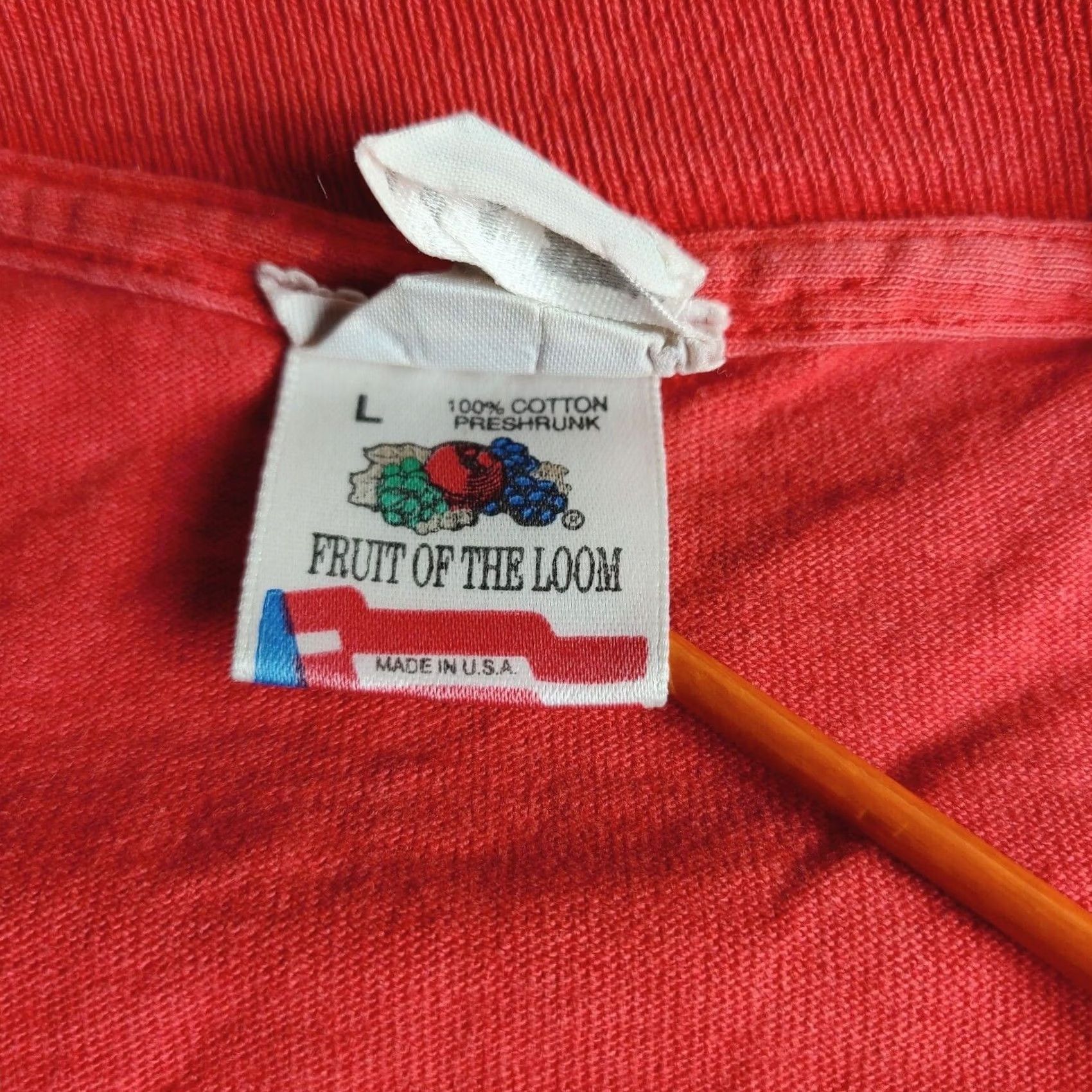 Fruit Of The Loom VINTAGE Fruit of the Loom 90s NBA Chicago Bulls Magic Johnson T's Mens Shirt L Red Shirt Mens Large Bulls 90s Sports Jordan Distressed Graphic Size US L / EU 52-54 / 3 - 6 Thumbnail