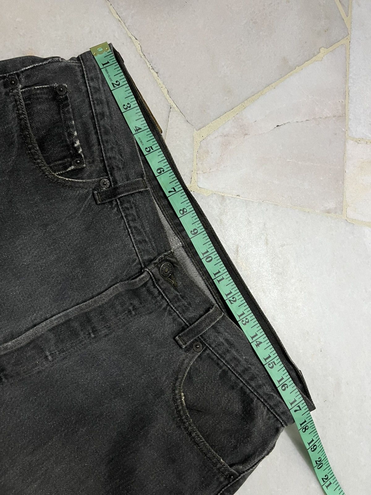 Levi's 💥90’s💥Vintage Levis 501 Faded Made In USA Distressed Jean Size US 35 - 3 Thumbnail