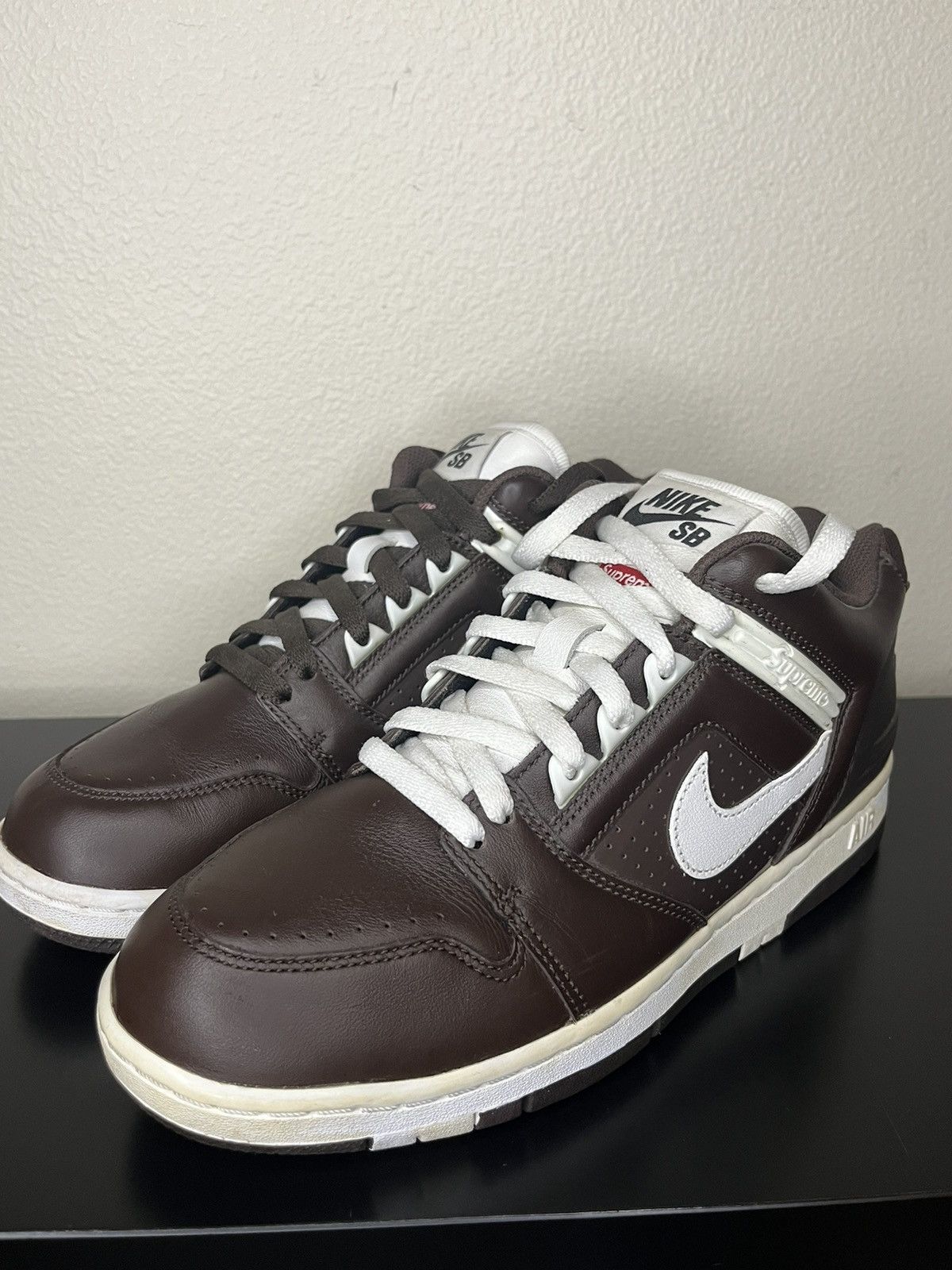 Nike sb air force 2 low supreme brown sales