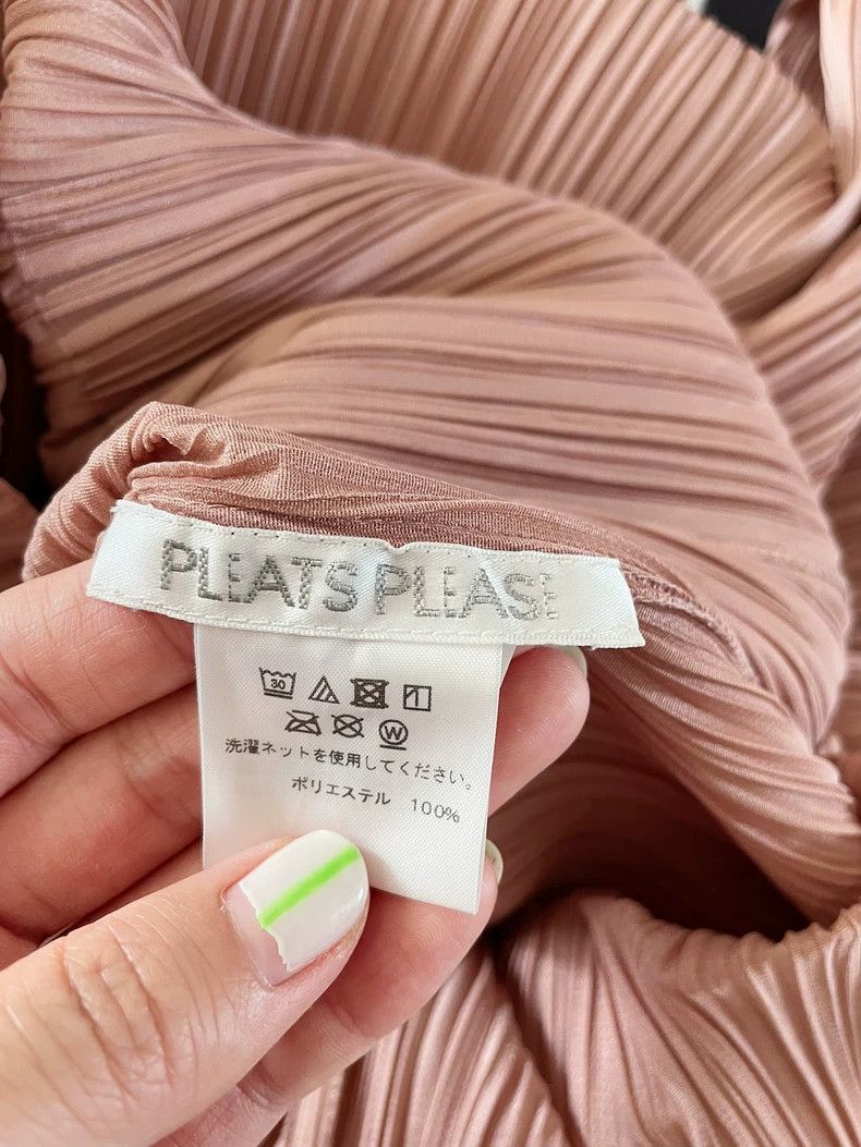 Issey Miyake Issey Miyake size:4 Pink pleated cardigan Size XS / US 0-2 / IT 36-38 - 2 Thumbnail