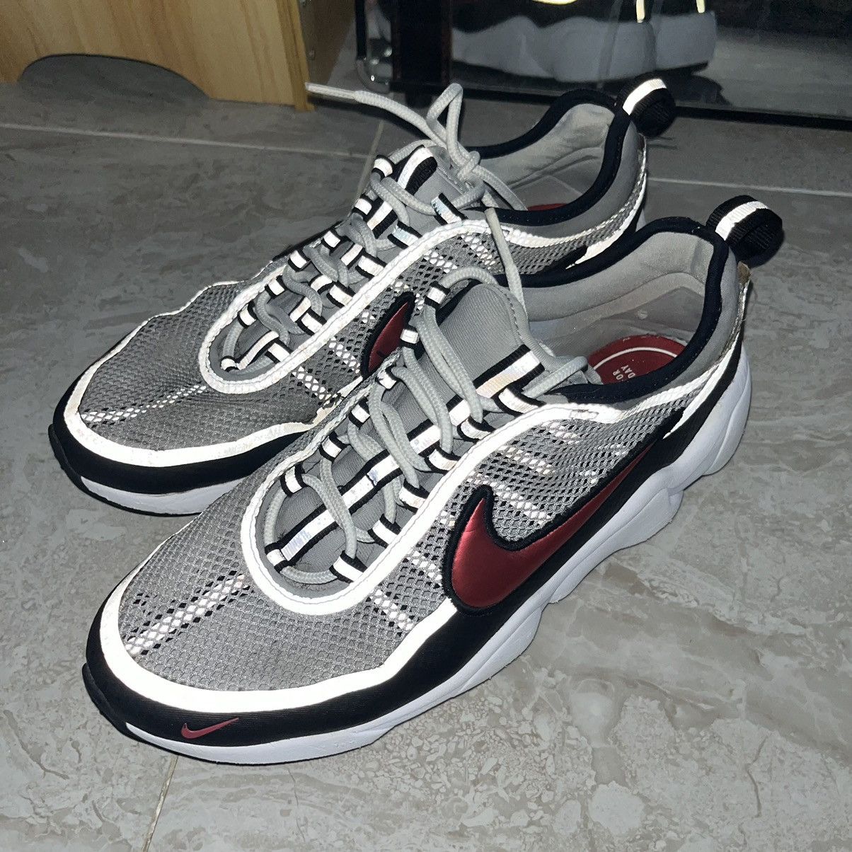 Nike Nike Zoom Spiridon Ultra Metallic Silver Shoes Size US 8 / EU 41 - 10 Thumbnail