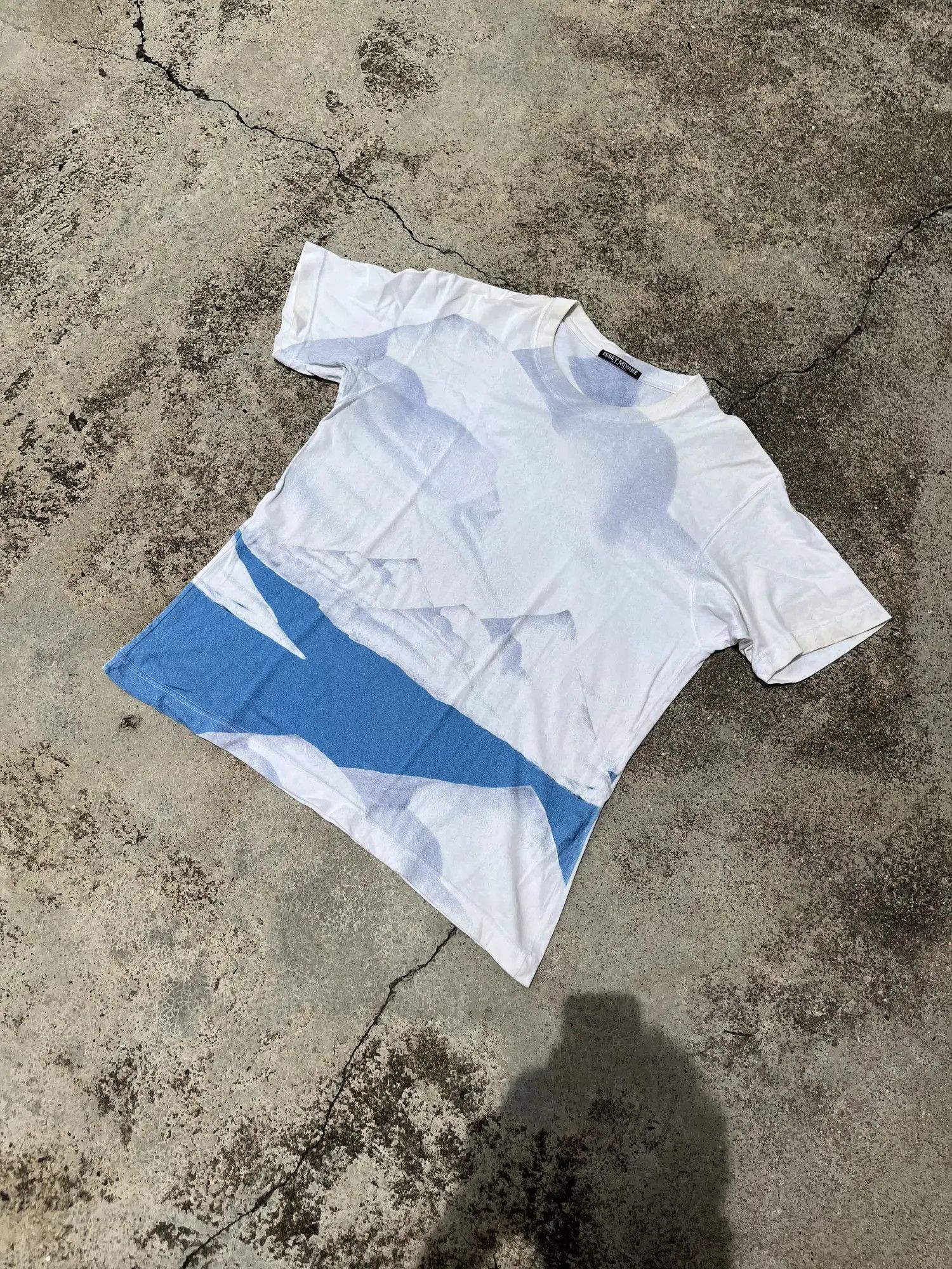 Issey Miyake Issey Miyake 90s AOP Tee Size US L / EU 52-54 / 3 - 3 Thumbnail