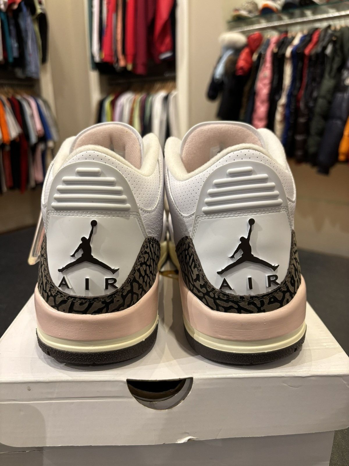 Jordan Brand Jordan 3 Retro ‘Neapolitan’ Size US 10 / EU 43 - 3 Thumbnail
