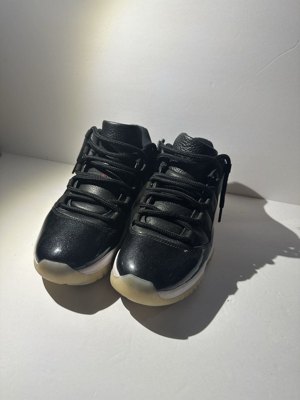 Jordan Brand Jordan 11 low retro 72-10 Size US 10 / EU 43 - 4 Thumbnail