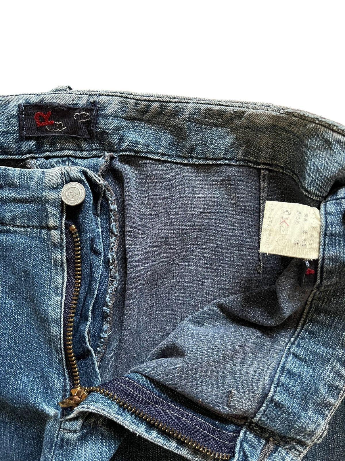 45rpm × Japanese Brand Vintage Japanese 45Rpm Bootcut Rip Blue Wash Jeans Size US 30 / EU 46 - 9 Thumbnail