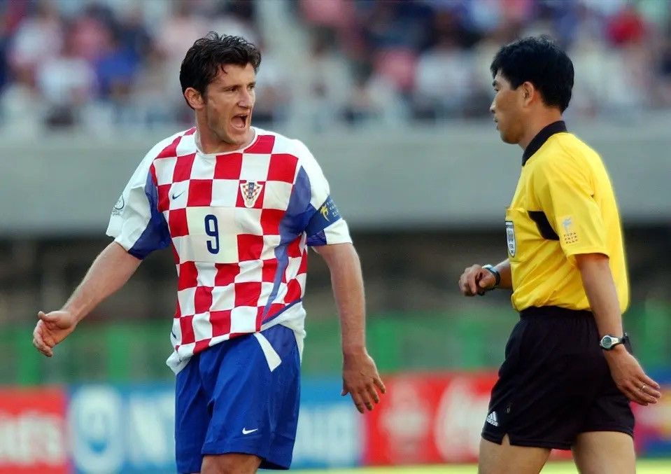 Other Croatia World cup 2002 player issue home shirt Size US L / EU 52-54 / 3 - 8 Thumbnail