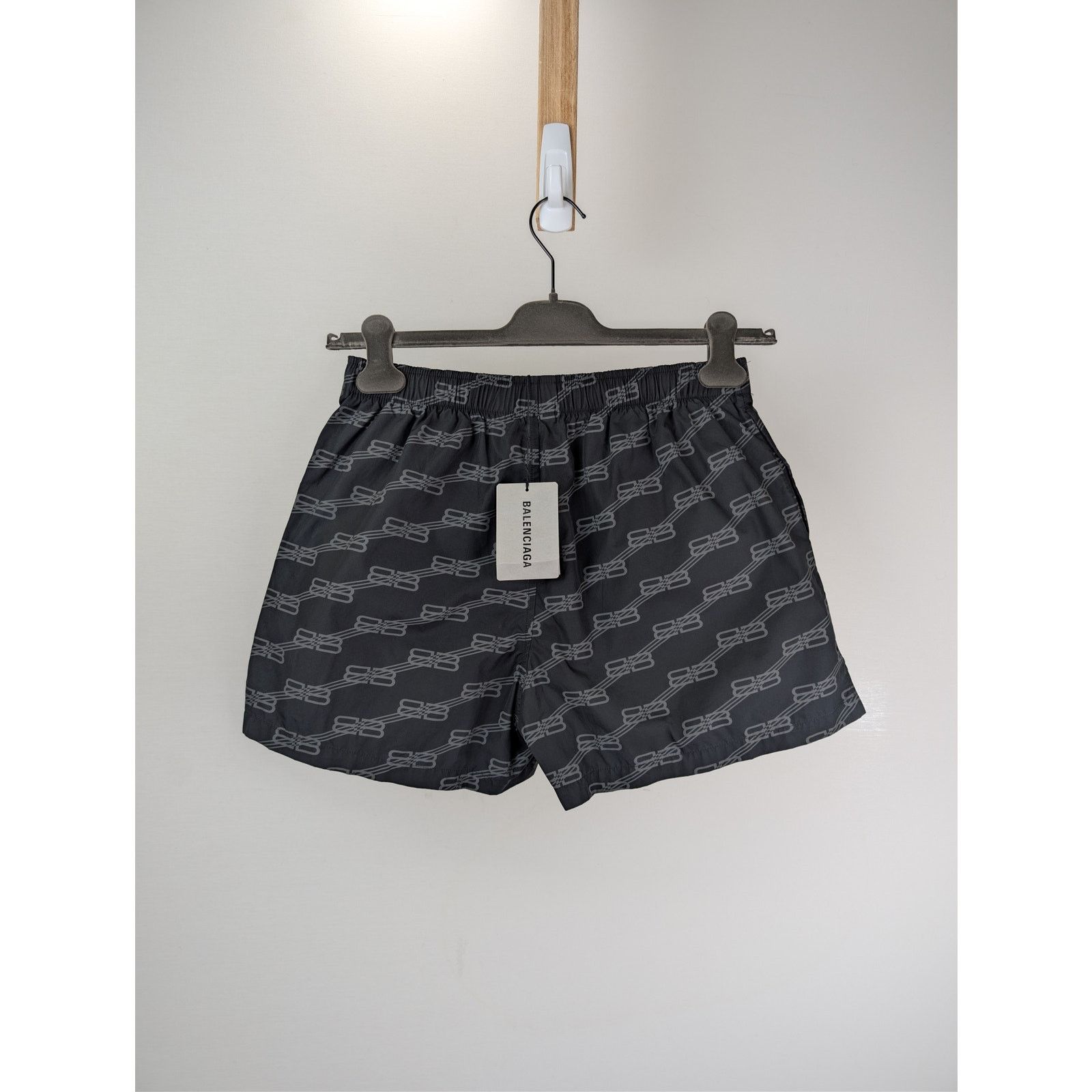 Balenciaga o1rshd1 BB Monogram Cotton Poplin Pyjama Shorts Black/Grey Size US 34 / EU 50 - 13 Thumbnail