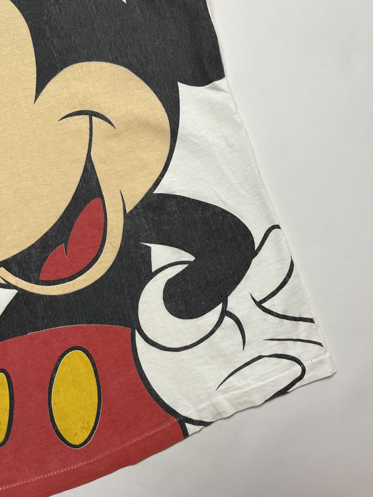 Mickey Mouse Vintage 90s Mickey Mouse Disney T-shirt Rare single stitch Size US L / EU 52-54 / 3 - 9 Thumbnail