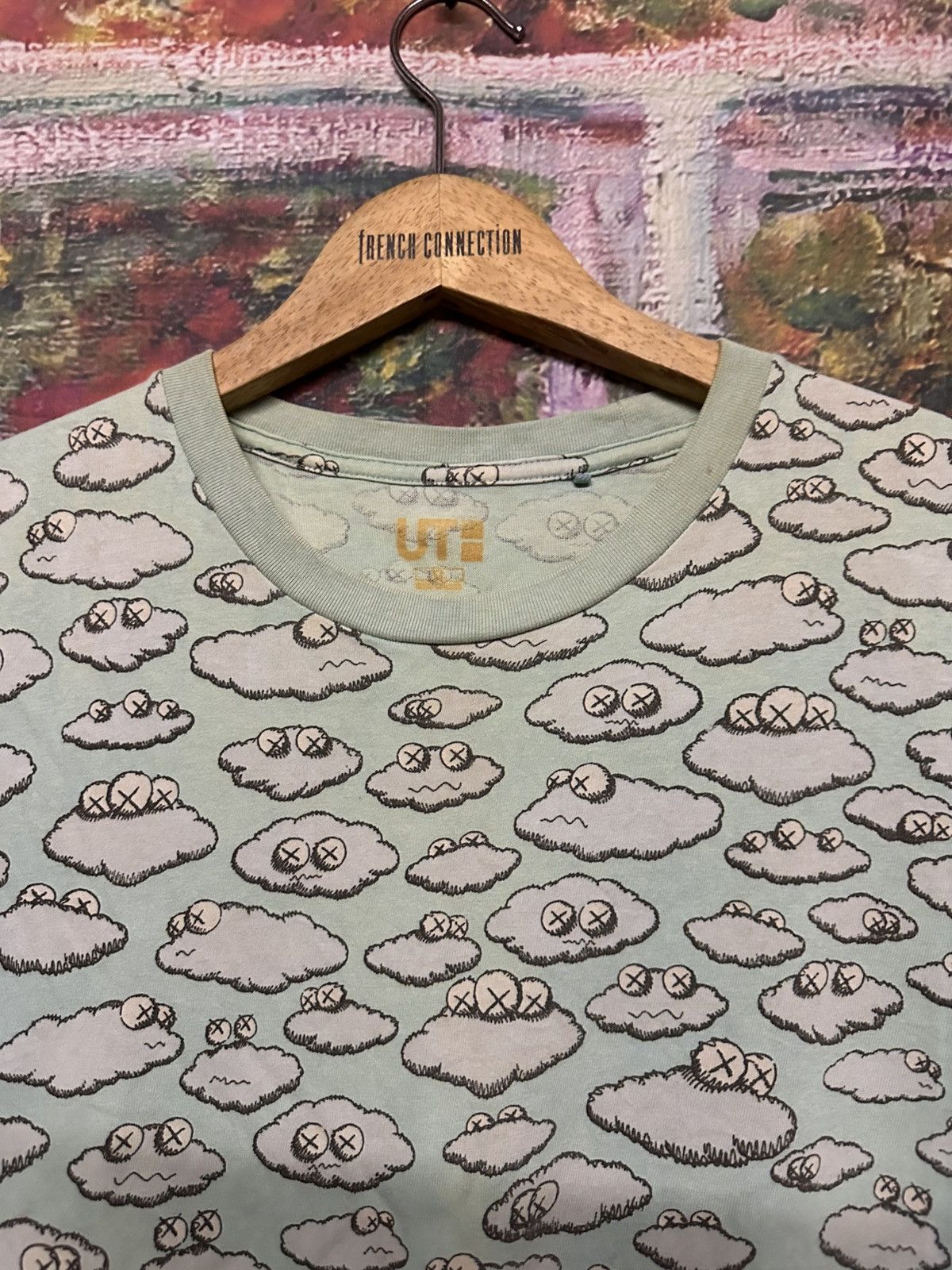 Kaws × Uniqlo Uniqlo x Kaws Tee Size US L / EU 52-54 / 3 - 6 Thumbnail