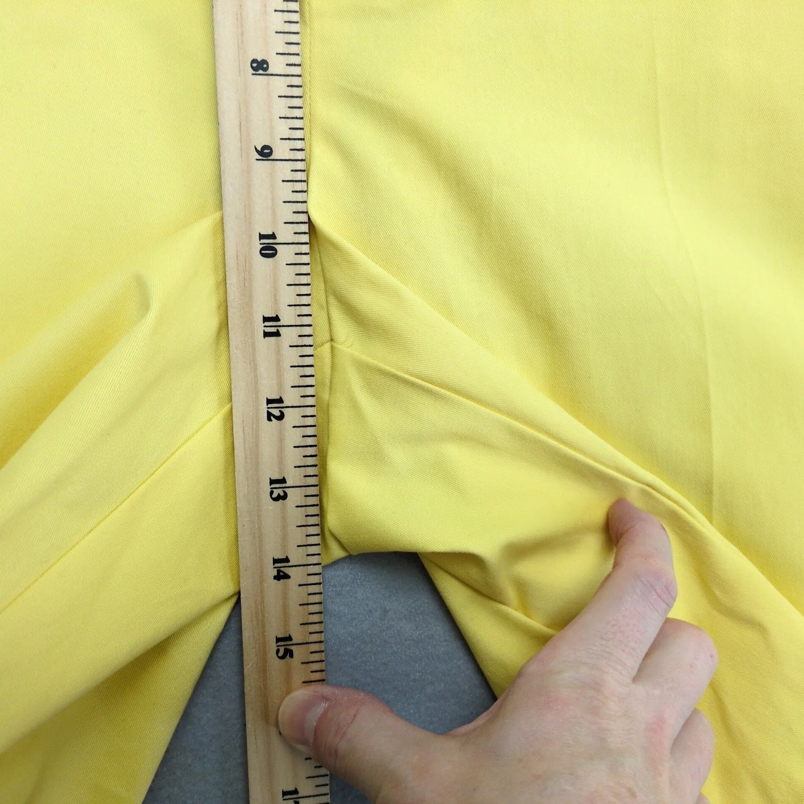 Other NWT Rafaella Yellow Shorts Women's 16 Scalloped Hem 37x10" Size 38" / US 16 / IT 52 - 7 Thumbnail