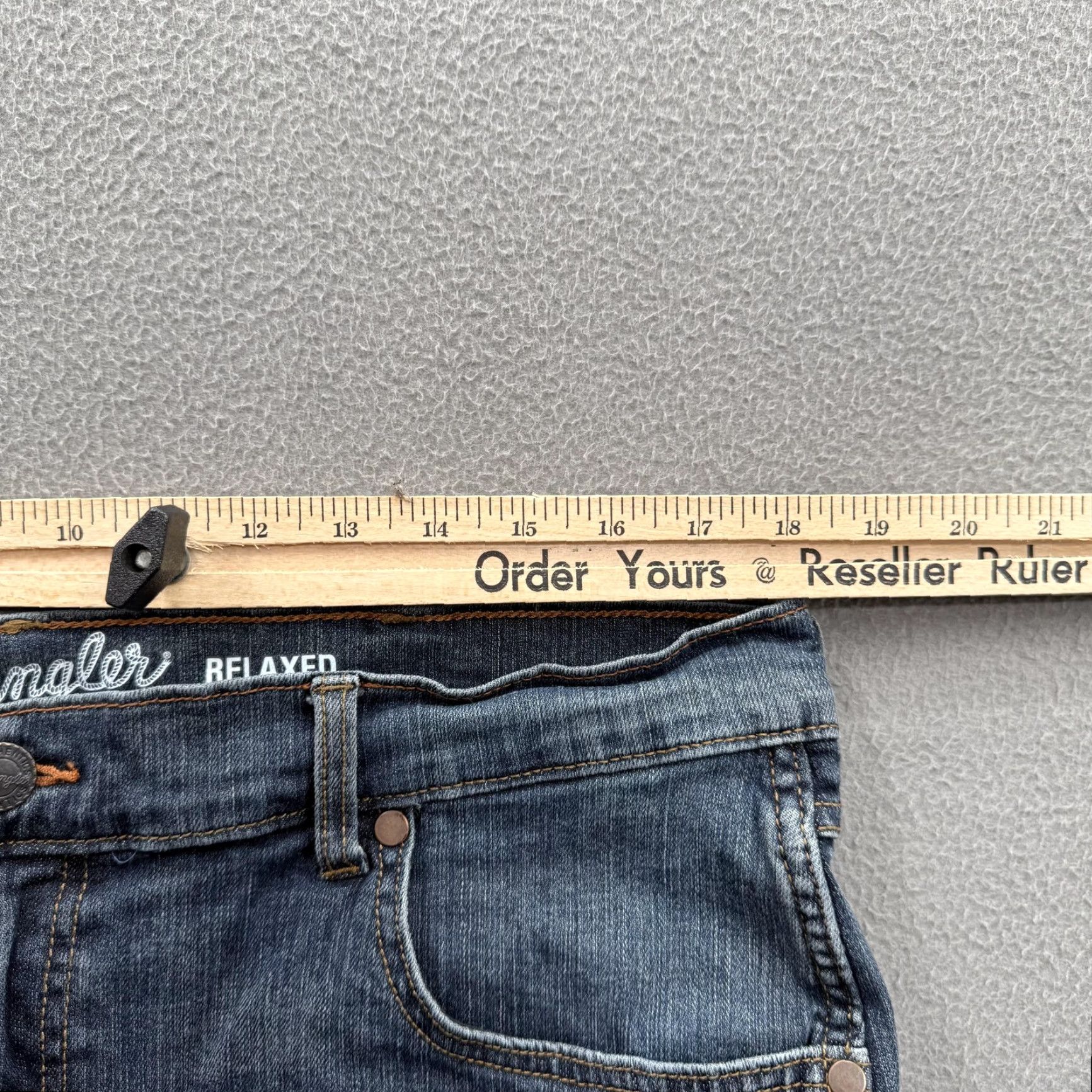 Wrangler Wrangler Jeans Mens 36x33 Blue Retro Relaxed Bootcut Denim Medium Wash Casual Size US 36 / EU 52 - 4 Thumbnail