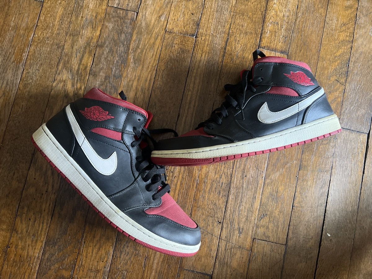 Jordan Brand Jordan Retro 1 Black Gym Red Size US 11.5 / EU 44-45 - 1 Thumbnail