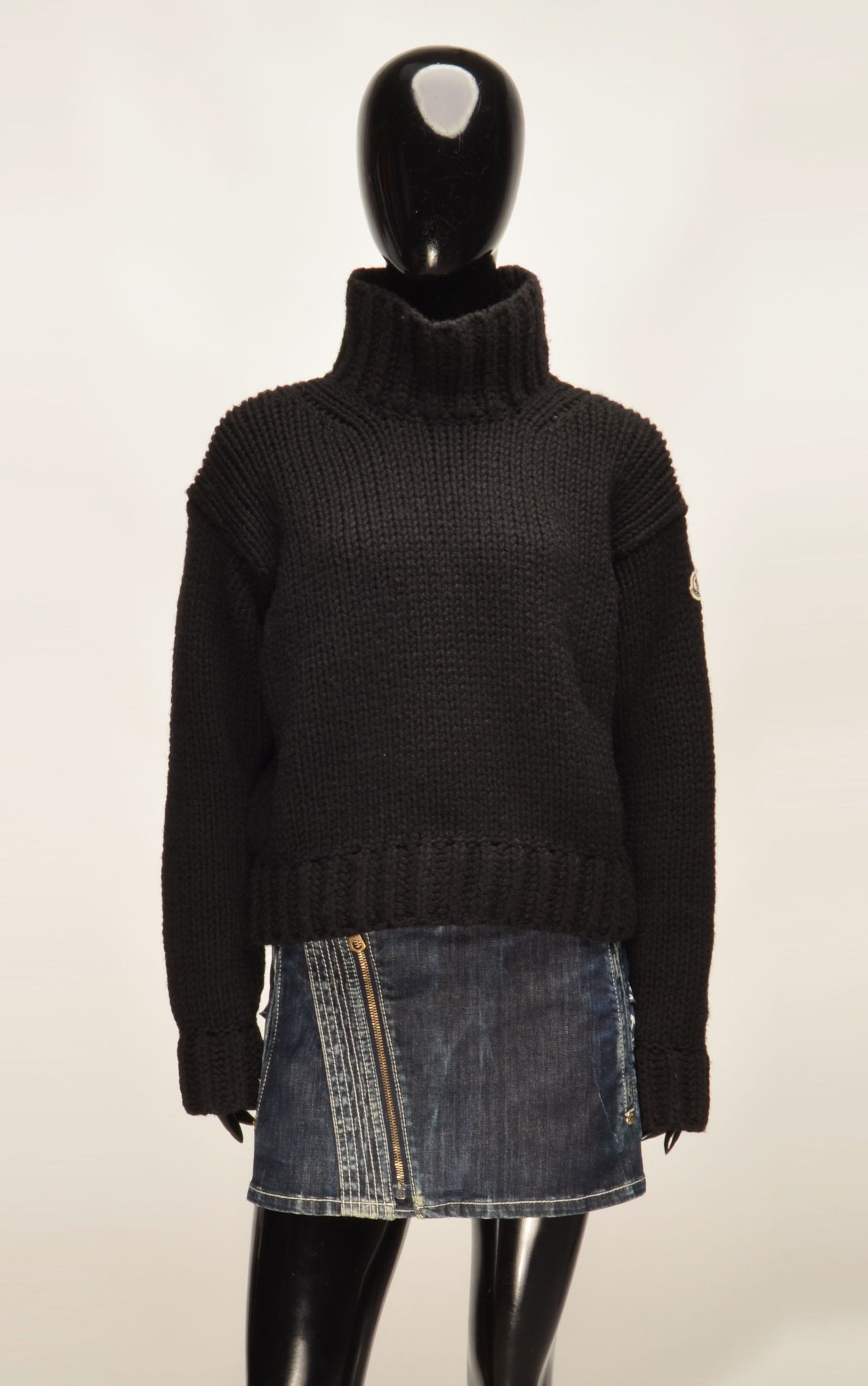 Moncler Moncler Chunky Knit Turtleneck Sweater Wool Blend Jumper Size S / US 4 / IT 40 - 1 Thumbnail