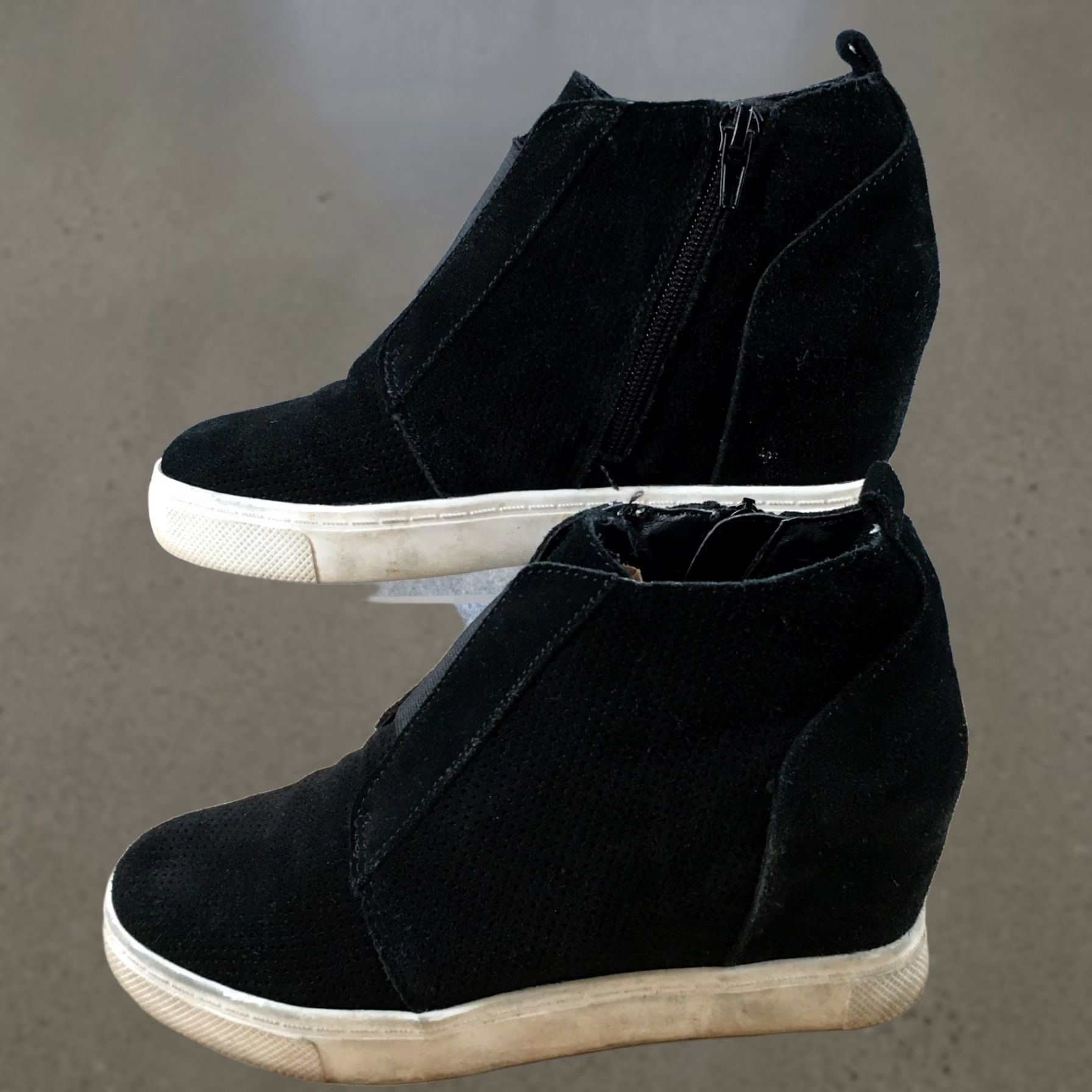 Steve Madden Steve Madden Boots Womens 7.5 Wavery Wedge Booties Black Suede Side Zip Size US 8 / IT 38 - 1 Thumbnail